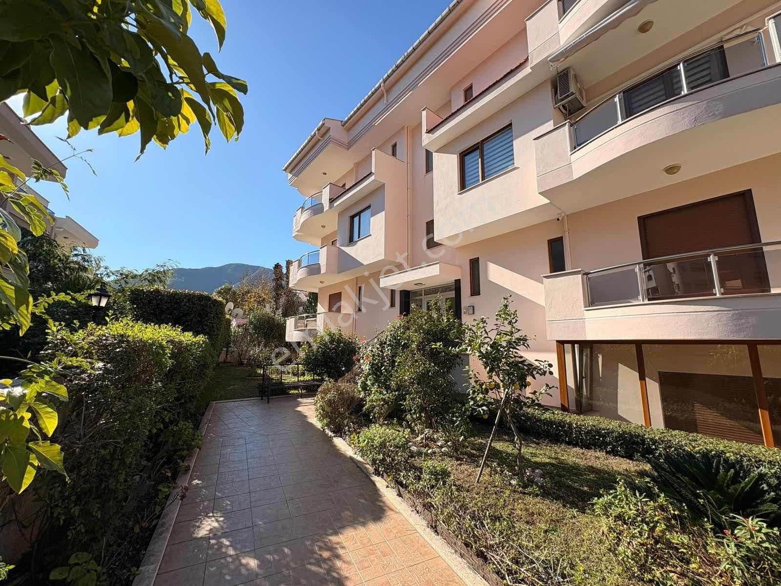 Marvera 'dan Marmaris Siteler 'de 2+1 Dubleks Daire