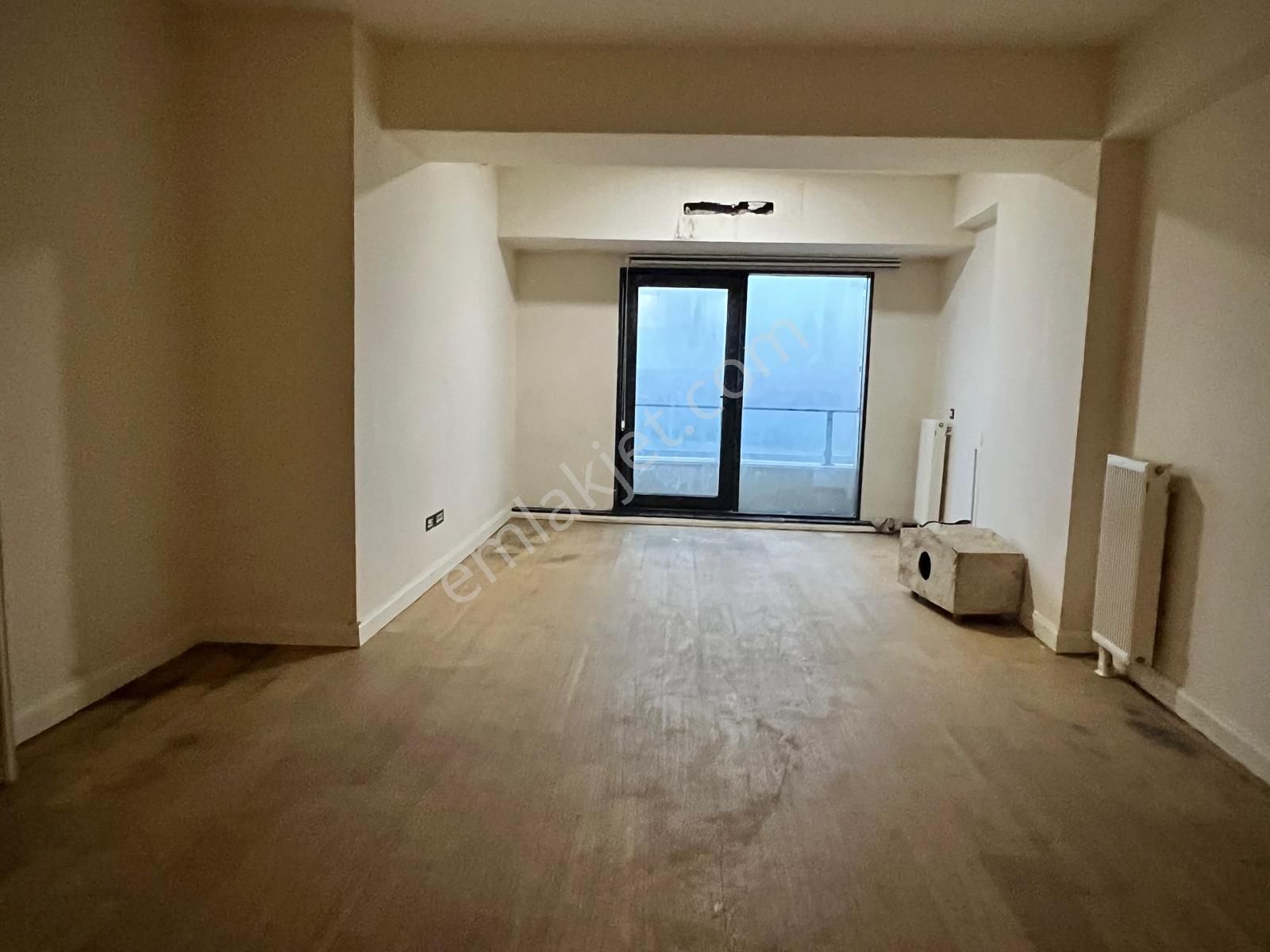 Kiptaş Venezia Mega Kiralık Boş 2 Banyolu Balkonlu Kapalı Mutfak 3+1 Daire - Görsel 4