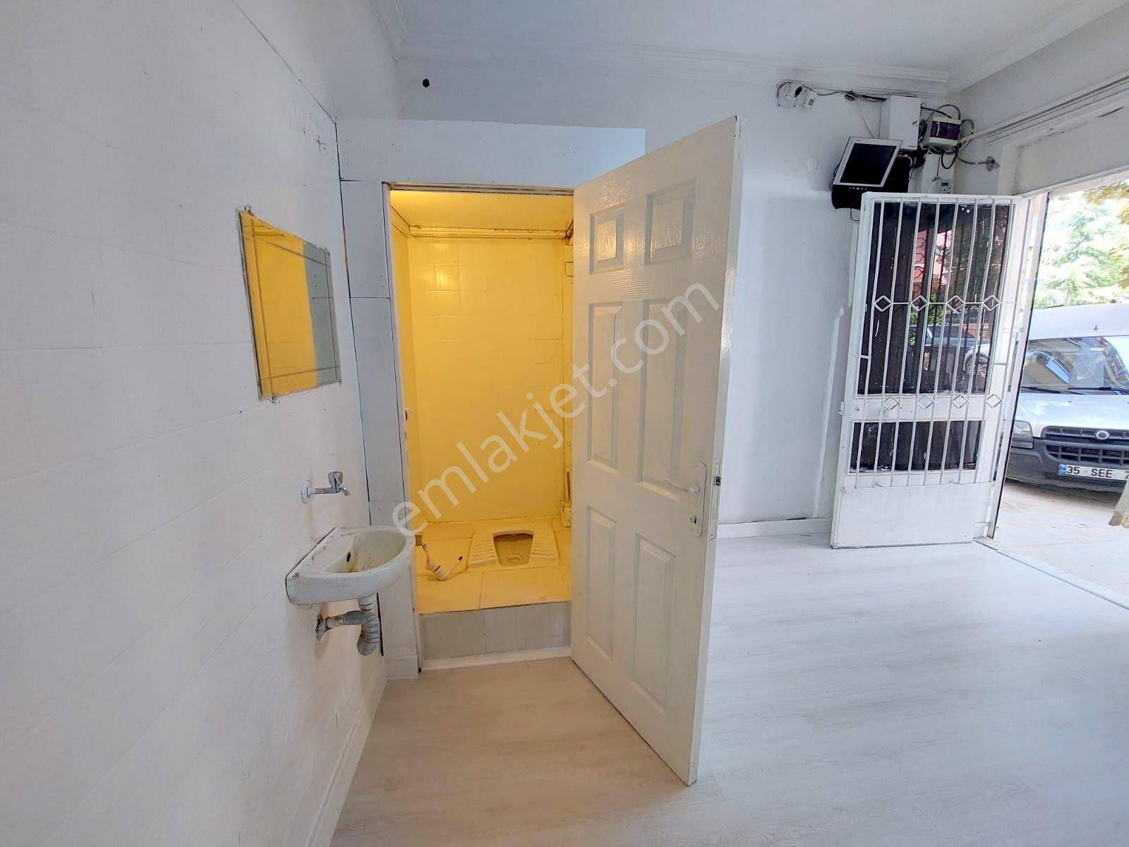 Aydınlıkevler, Çağdaş Sokak Üzerinde, Satılık İki Adet Dükkan! - Görsel 14