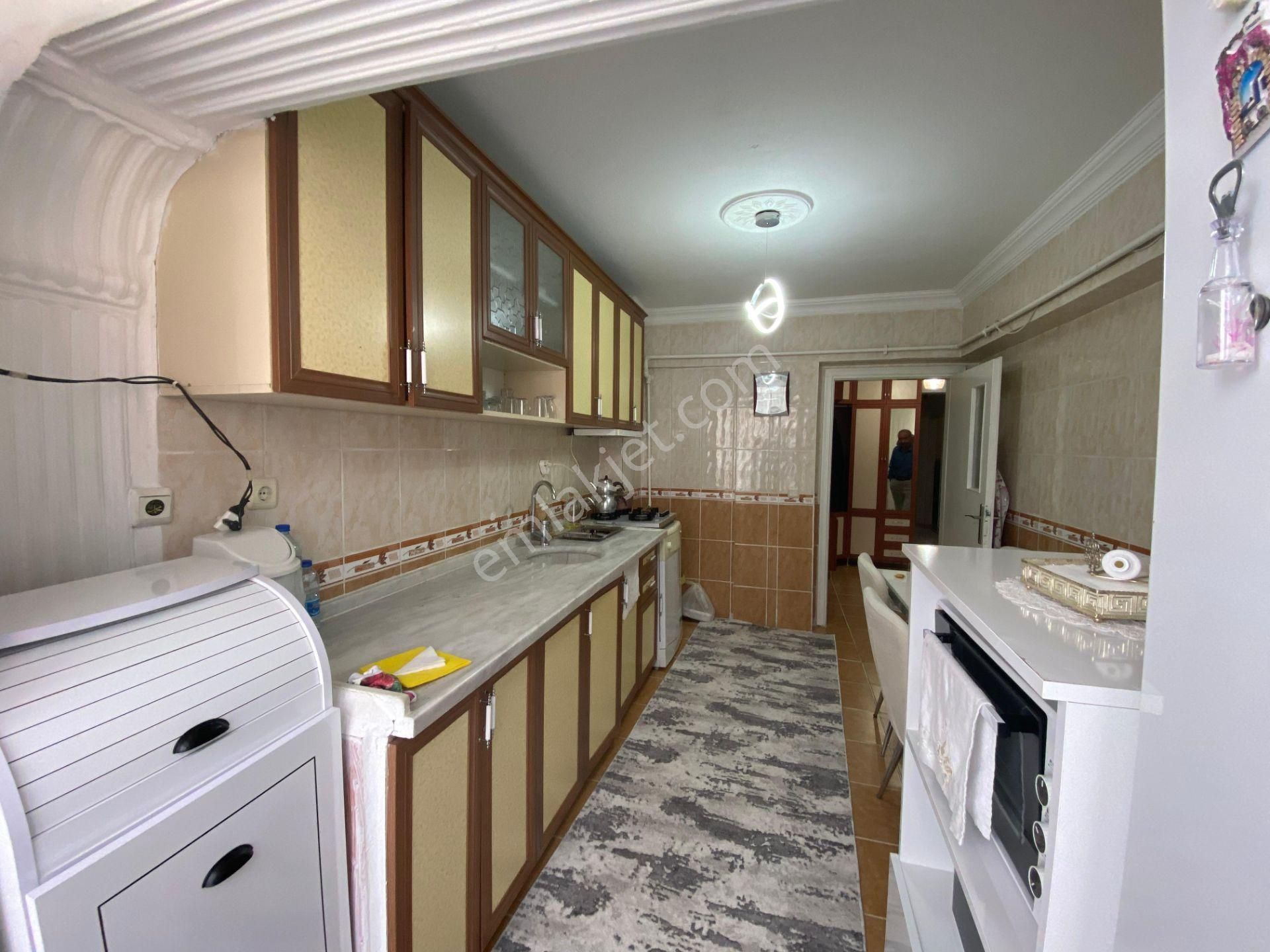 Kalecik Emlak'tan Güney -doğu Cepheli 3.katta Masrafsız 3+1 - Görsel 4