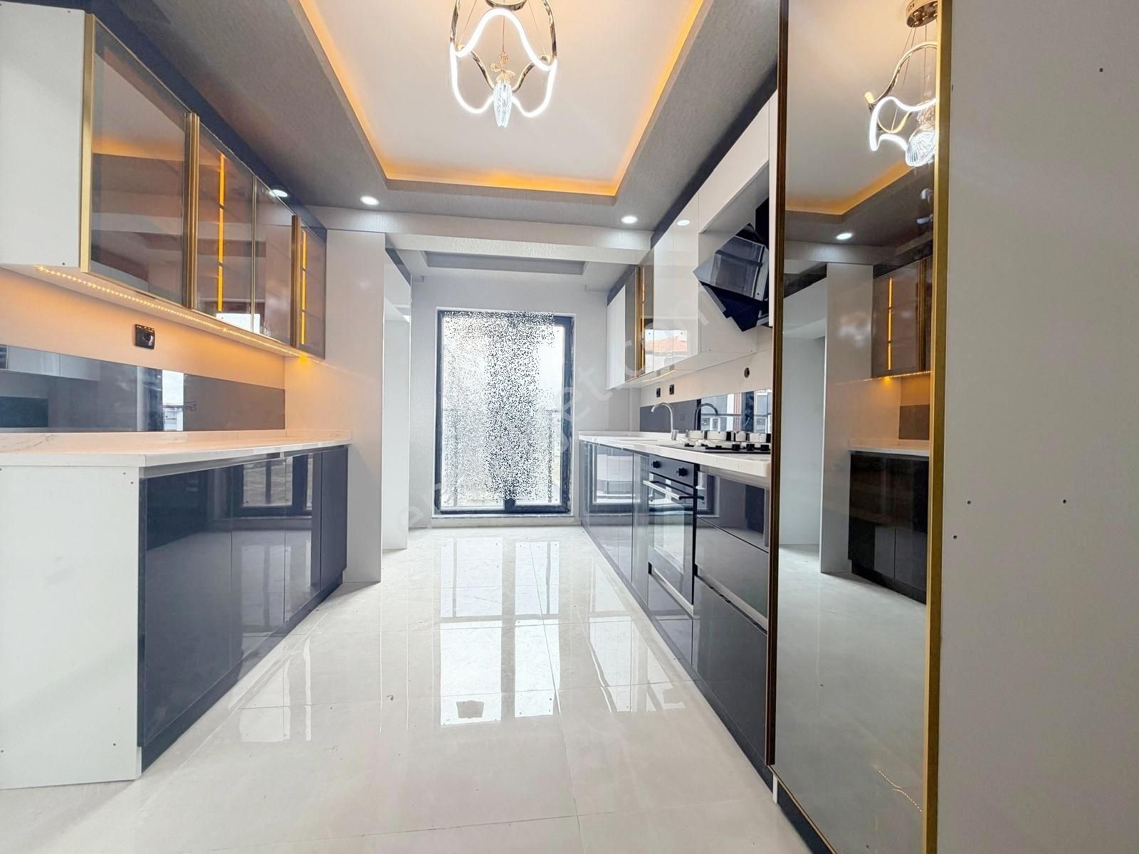 Yuvam'dan Menderesde Merkezi Konumda 3+1 Ultra Lüx Daire