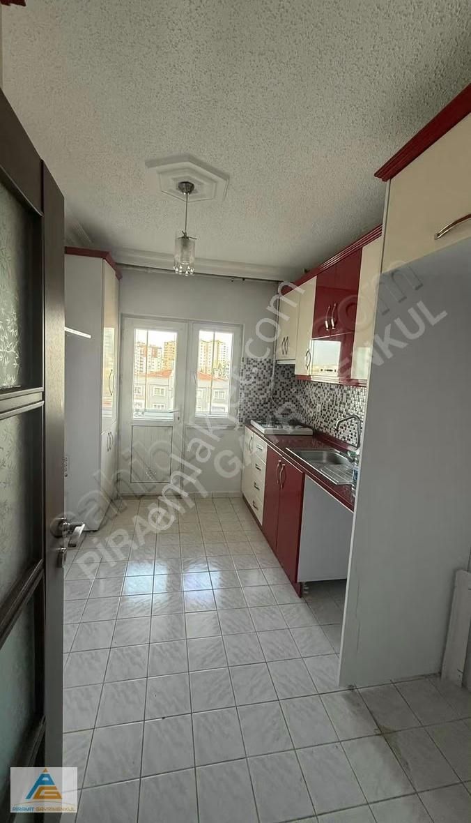 Piramit Emlak!tan 4.etap K Bloklarda Kiralık 3+1 130m2 Daire - Görsel 7