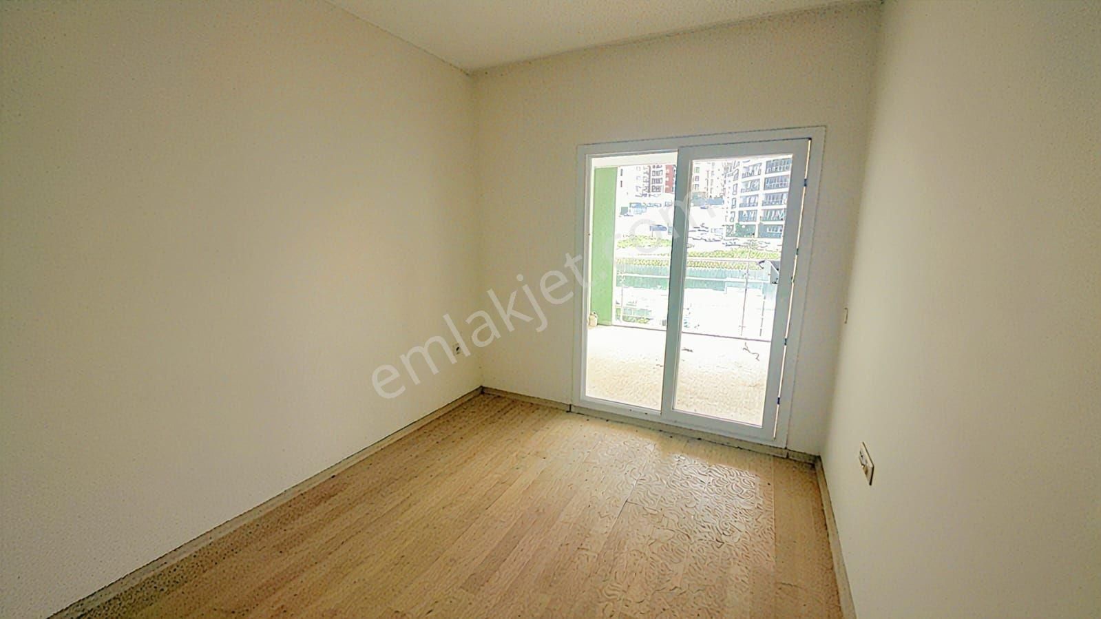 Aydın Kuşadası Satılık 2+1 Fırsat Daire - Görsel 4