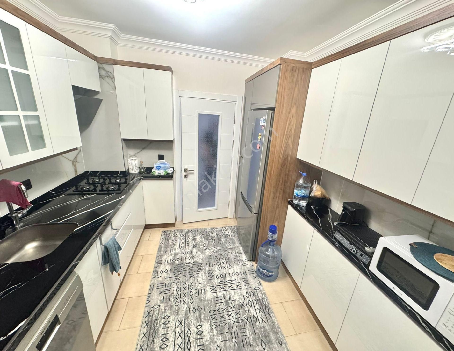 Karsıyakada Dunyagoz Karşısı Onay Hamamı Arkasi Katta - Görsel 5