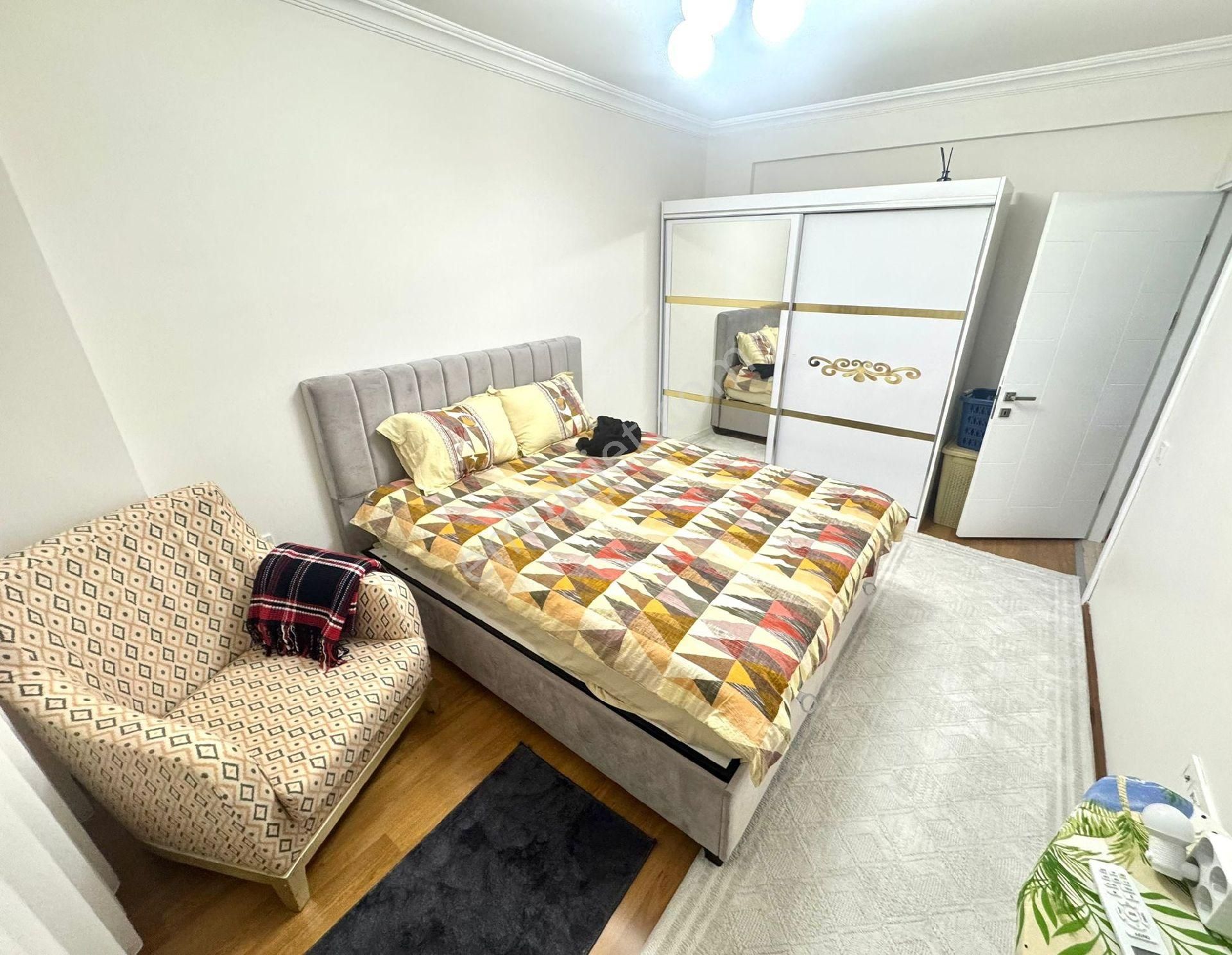 Karsıyakada Dunyagoz Karşısı Onay Hamamı Arkasi Katta - Görsel 12