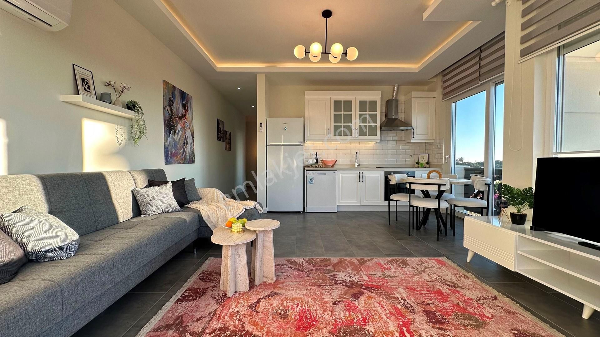 Alanya Oba’da Deniz, Kale Ve Şehir Manzaralı Lüks 2+1 Daire - Görsel 3