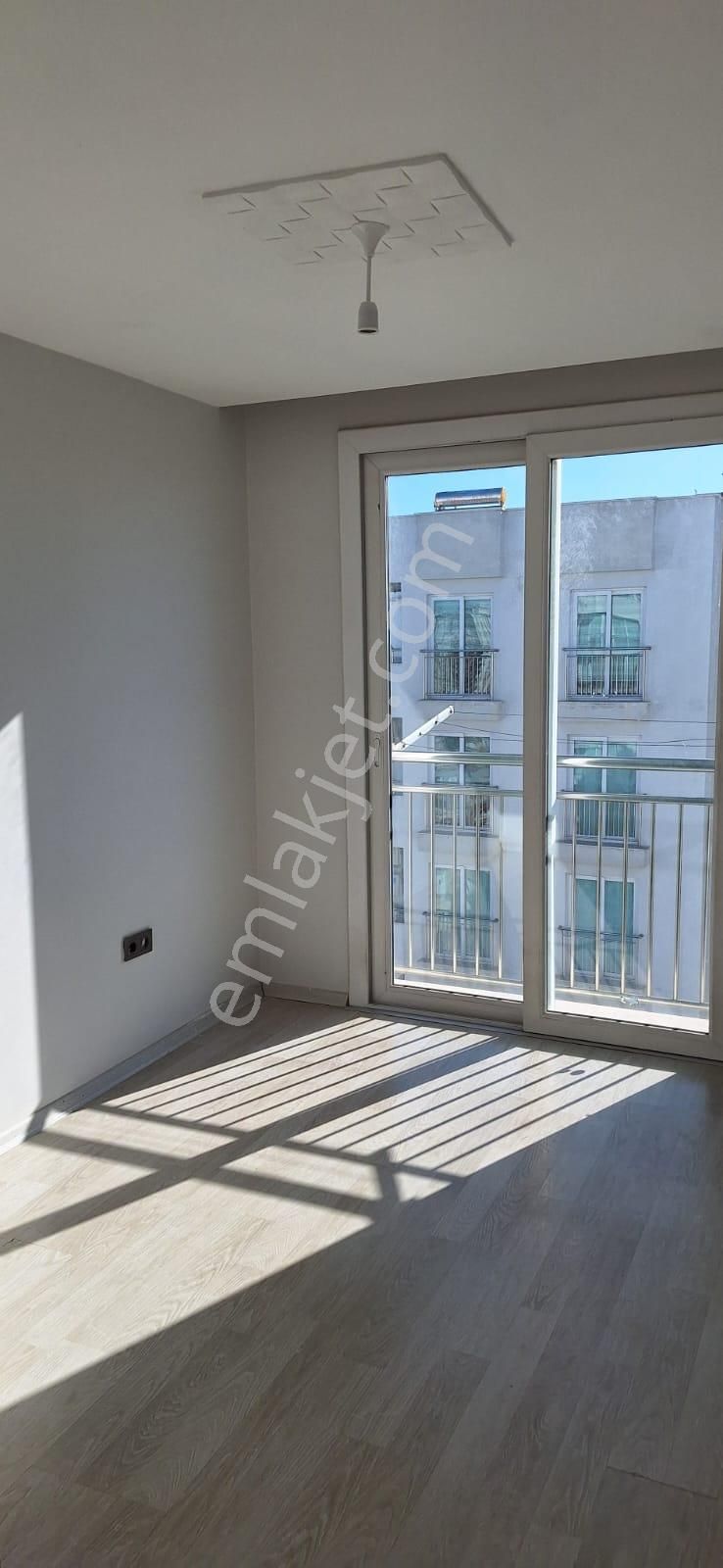 Adana Pınar Mahallesinde Havuzlu Kombili Site İçerisinde Doğalgazlı Açık Mutfak 3+1 Kiralık Daire - Görsel 5