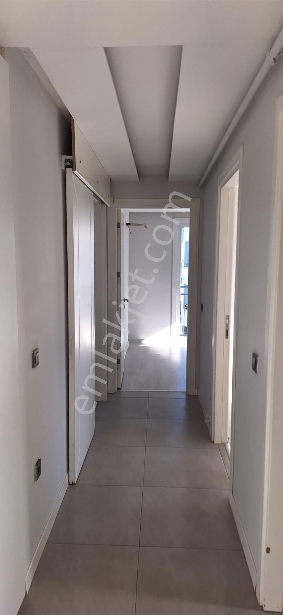 Adana Pınar Mahallesinde Havuzlu Kombili Site İçerisinde Doğalgazlı Açık Mutfak 3+1 Kiralık Daire - Görsel 6