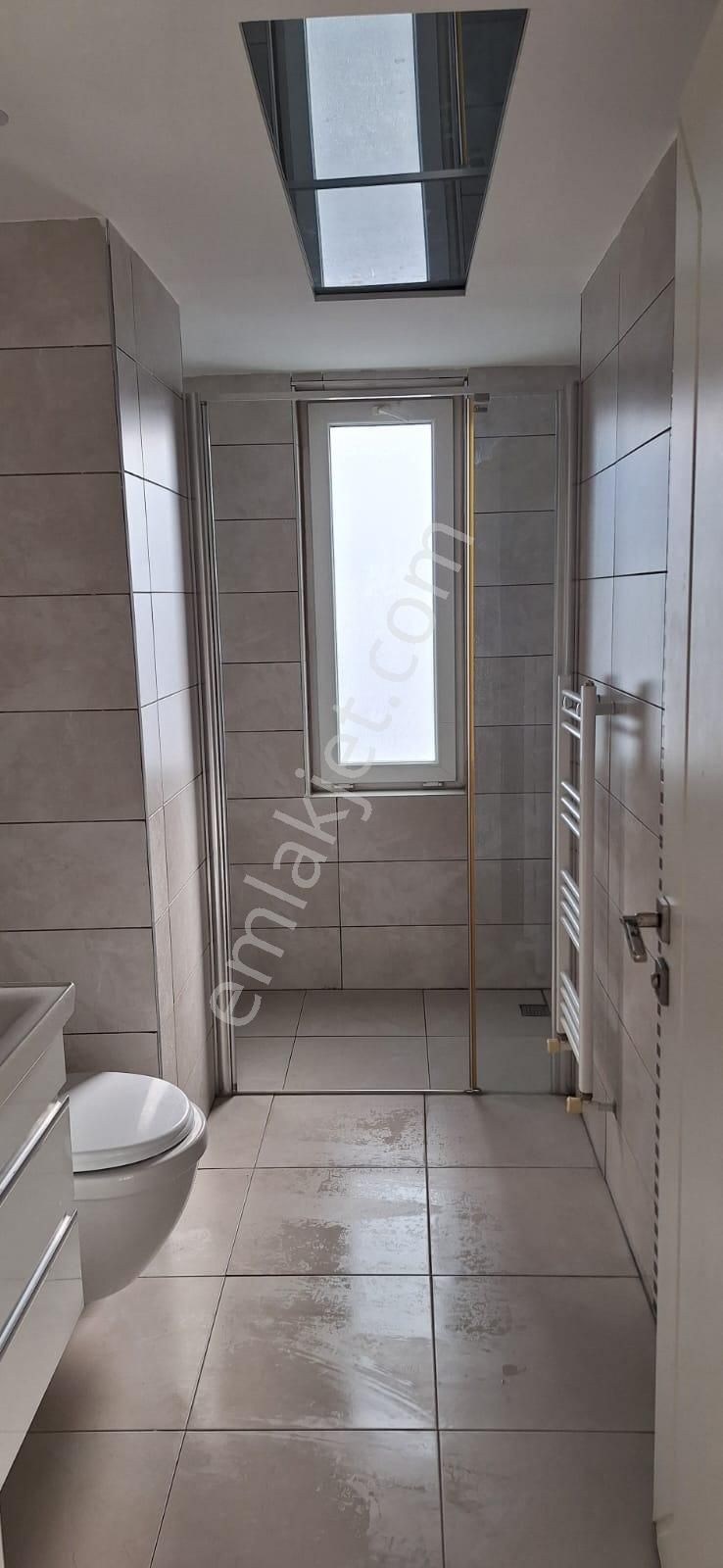 Adana Pınar Mahallesinde Havuzlu Kombili Site İçerisinde Doğalgazlı Açık Mutfak 3+1 Kiralık Daire - Görsel 11