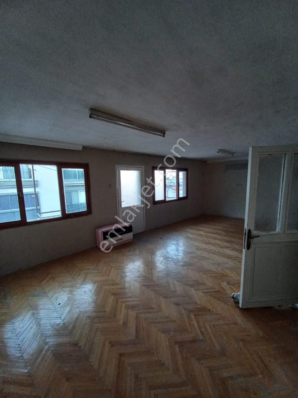 Turpa Güven'den Karabağlar Uğur Mumcu Mahallesinde 2+1 Kiralık Daire - Görsel 12