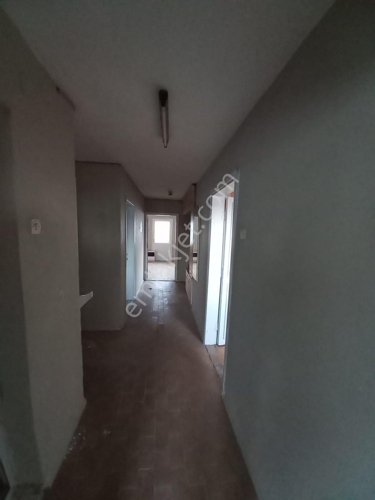 Turpa Güven'den Karabağlar Uğur Mumcu Mahallesinde 2+1 Kiralık Daire - Görsel 7