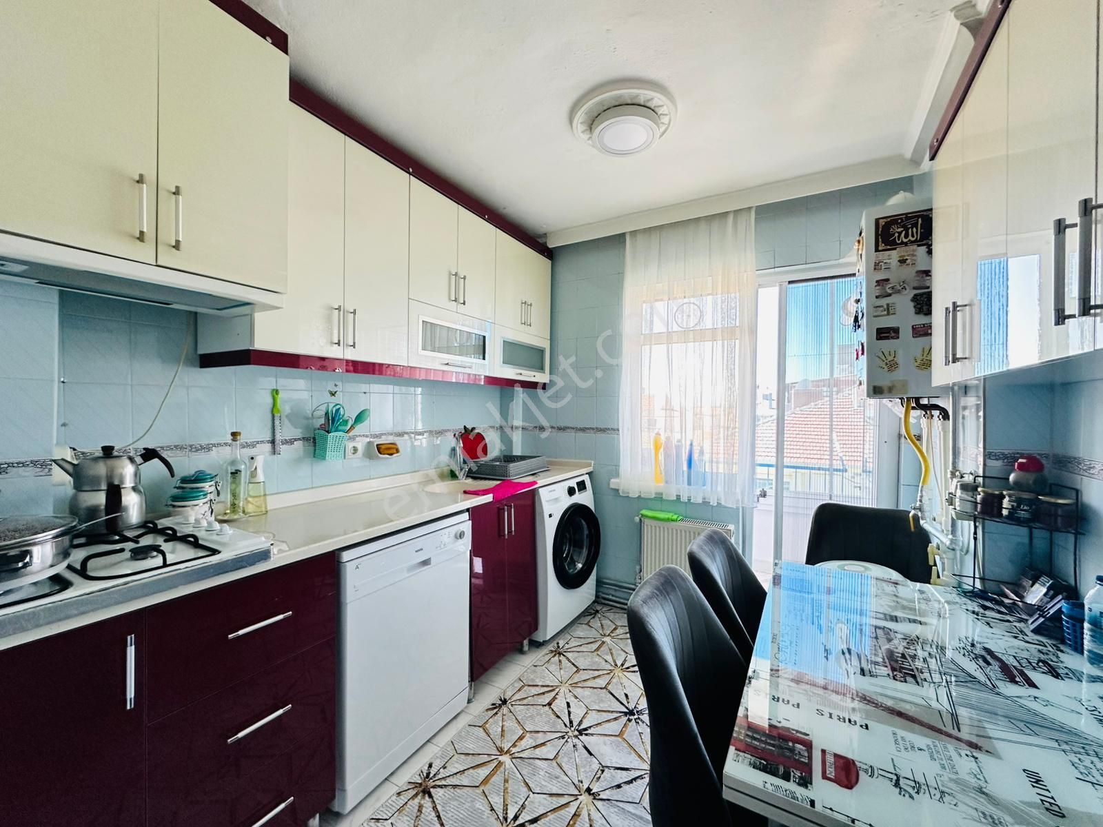 Kalecik Emlak'tan 3.kat'da Masrafsız Çift Balkonlu 3+1 Daire - Görsel 2