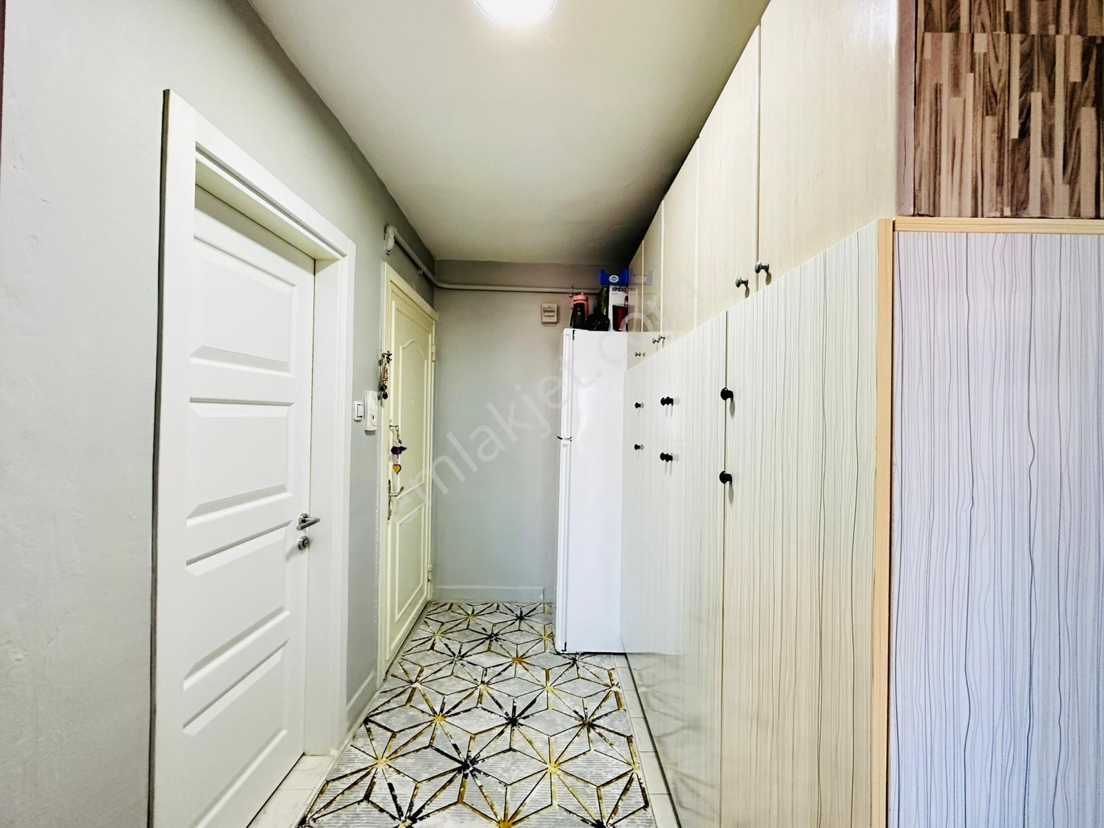 Kalecik Emlak'tan 3.kat'da Masrafsız Çift Balkonlu 3+1 Daire - Görsel 20