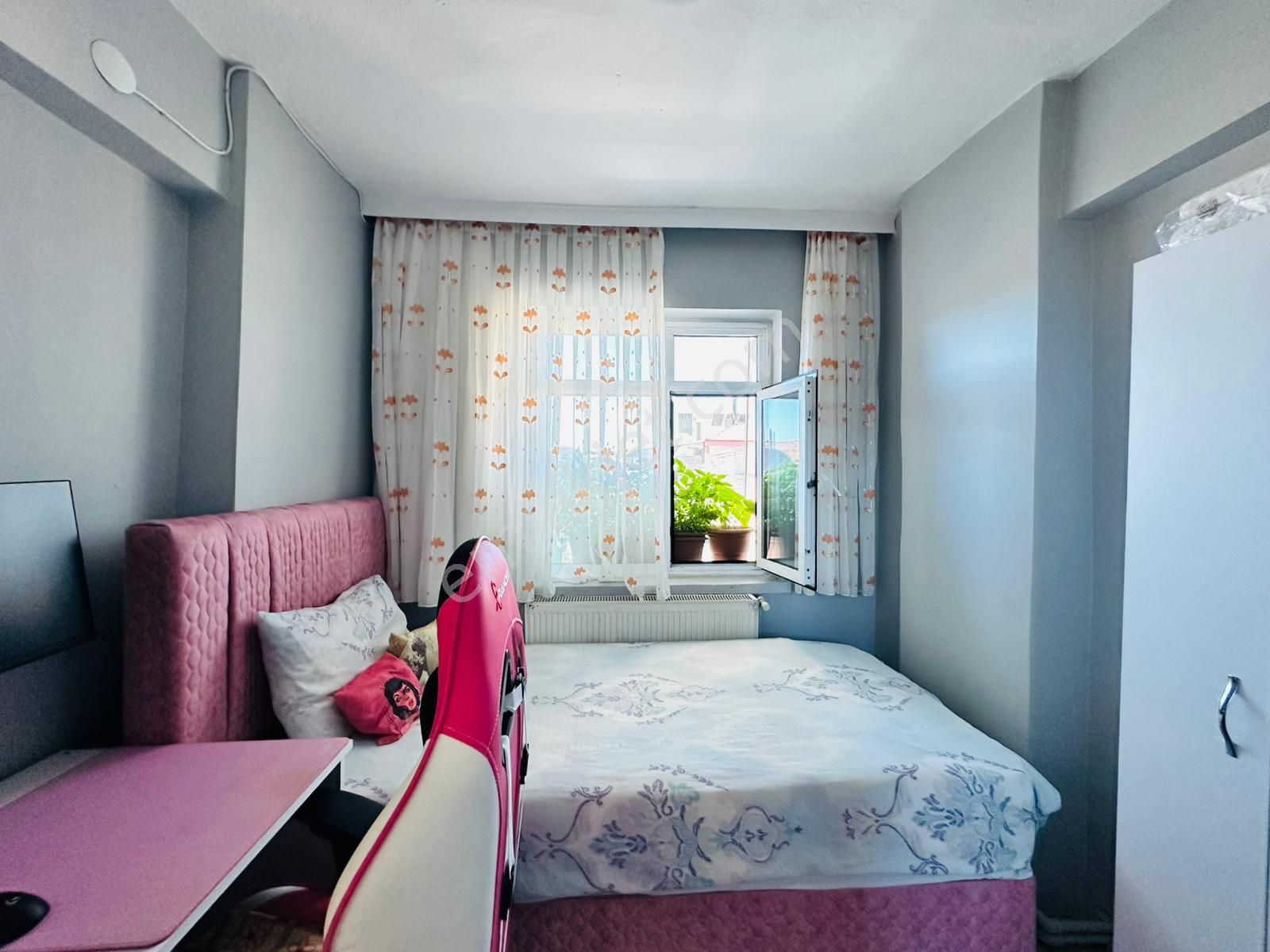 Kalecik Emlak'tan 3.kat'da Masrafsız Çift Balkonlu 3+1 Daire - Görsel 18