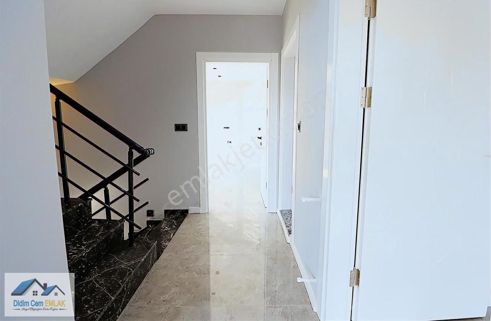 5+1 Ayrı Mutfak Satılık Bahçeli Müstakil Villa - Görsel 14