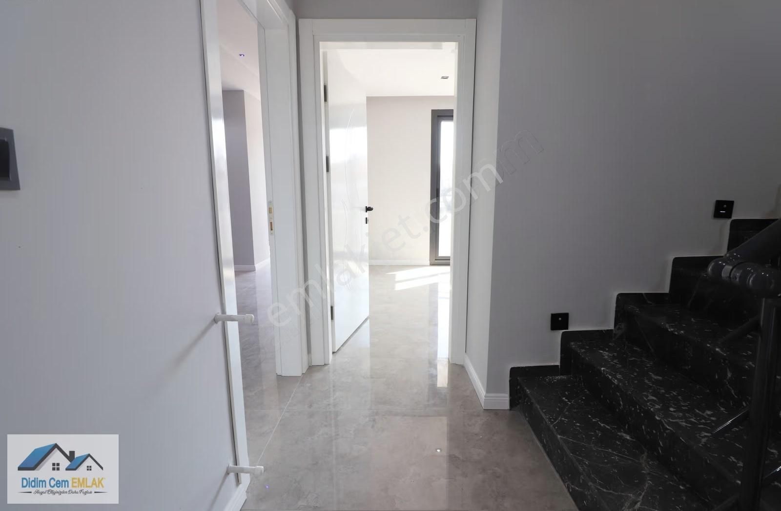 5+1 Ayrı Mutfak Satılık Bahçeli Müstakil Villa - Görsel 17