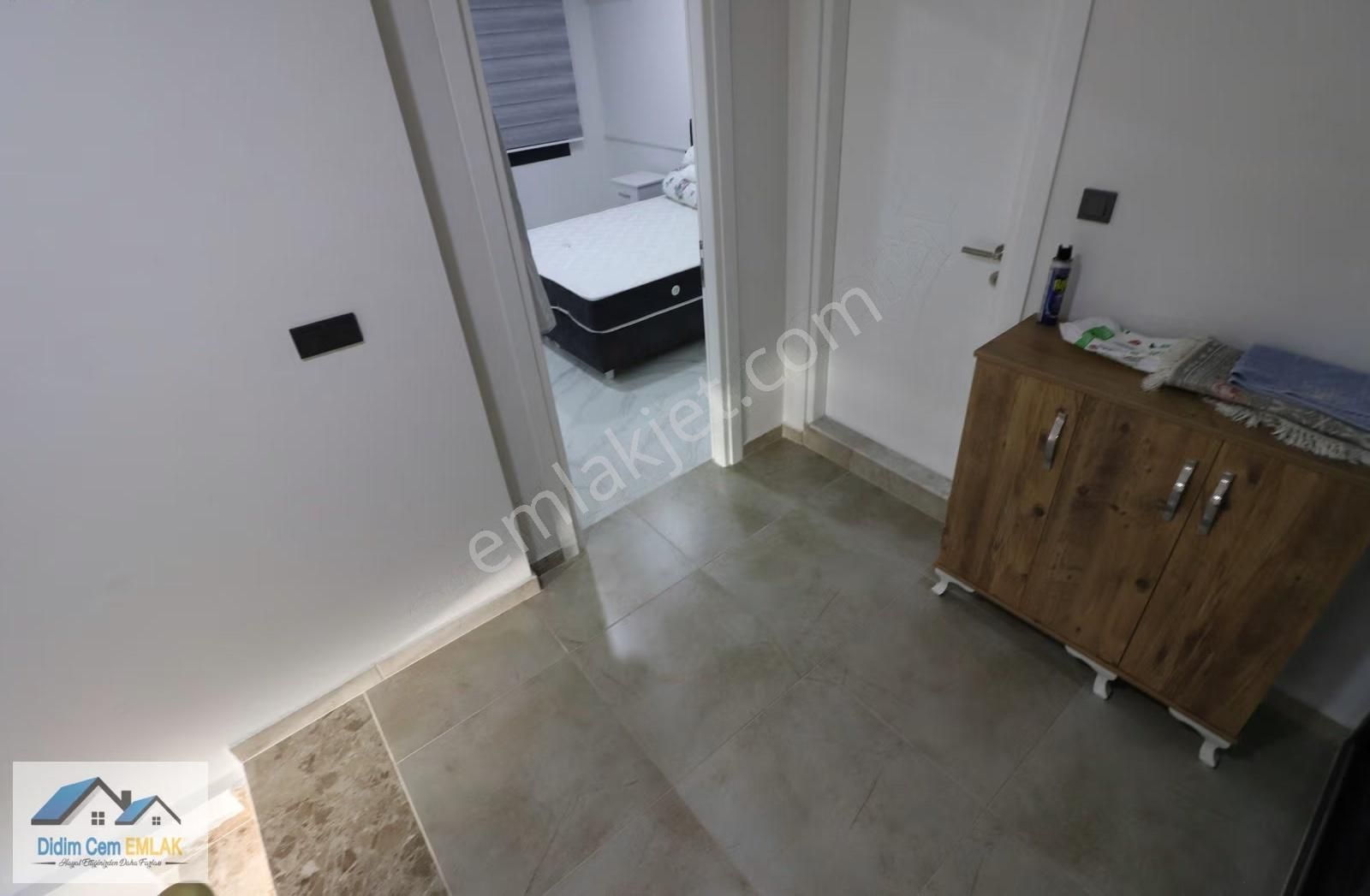 Denize 100 Metre Müstakil Girişli Satılık 3+1 Triplex Villa - Görsel 13