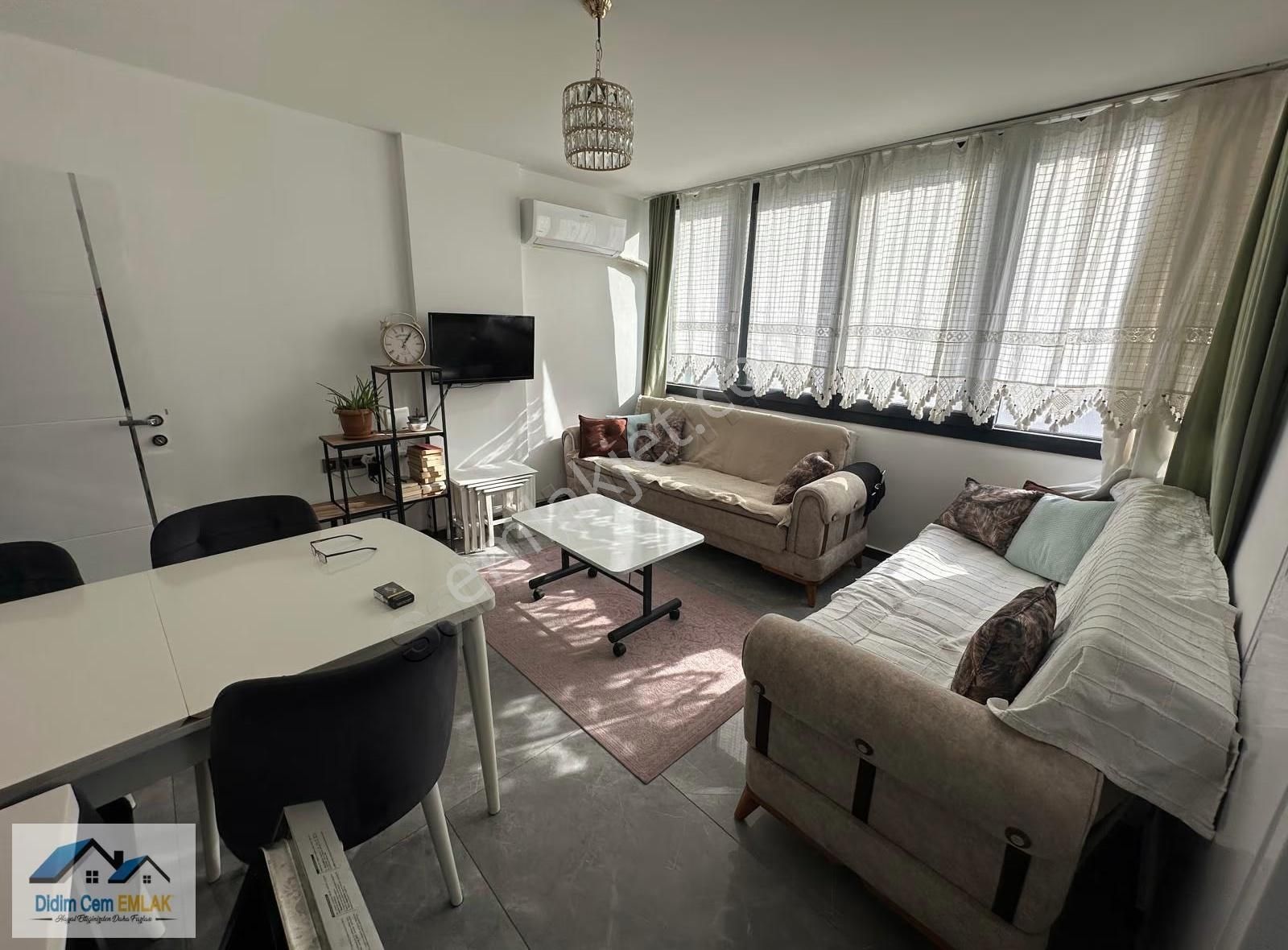 Havuzlu Sitede Y. Giriş Ara Kat Satılık 2+1 Daire - Görsel 9