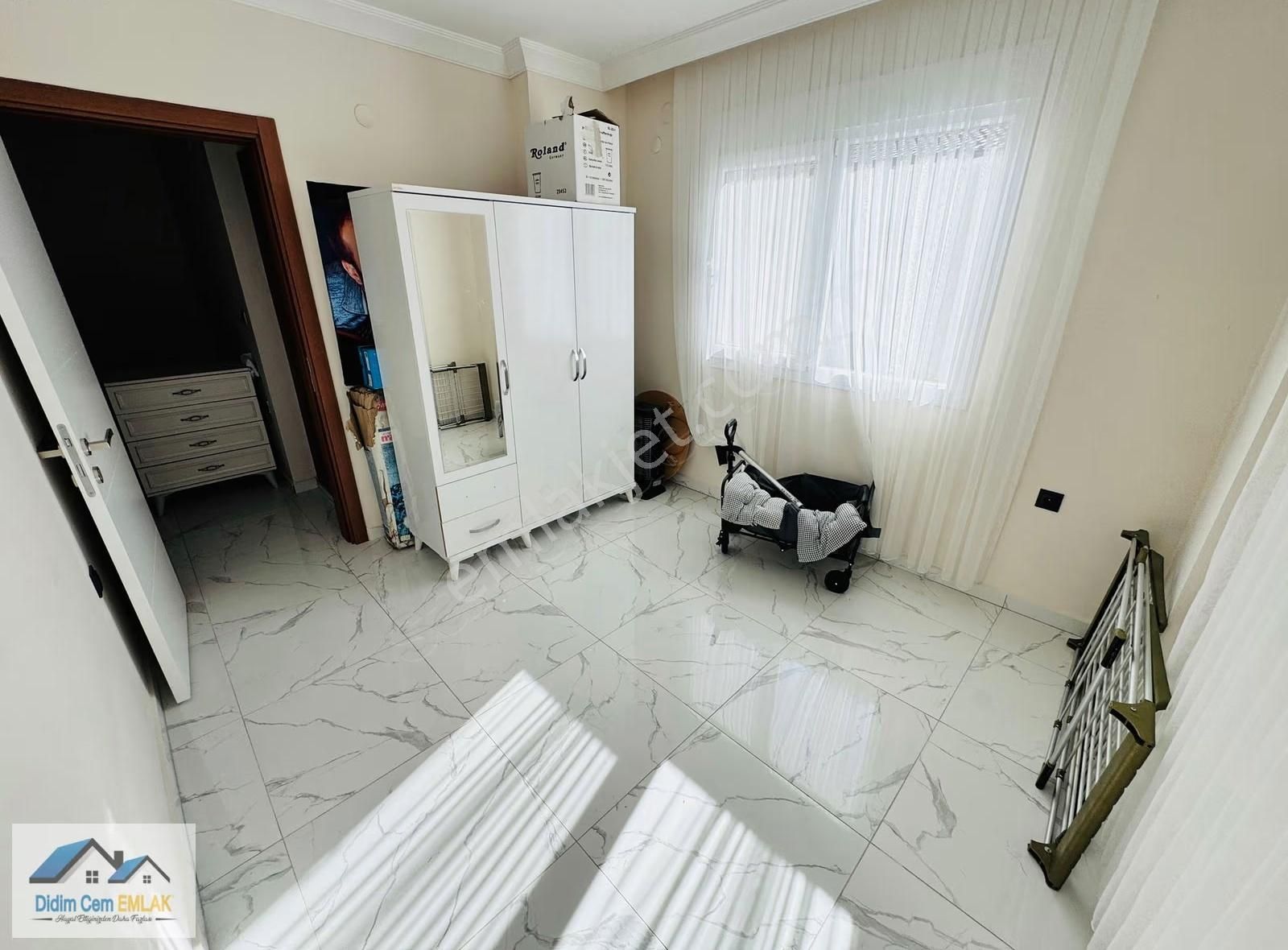 Havuzlu Lüks Ve Elit Sitede Müstakil Bahçeli 3+1 Dubleks Villa! - Görsel 4