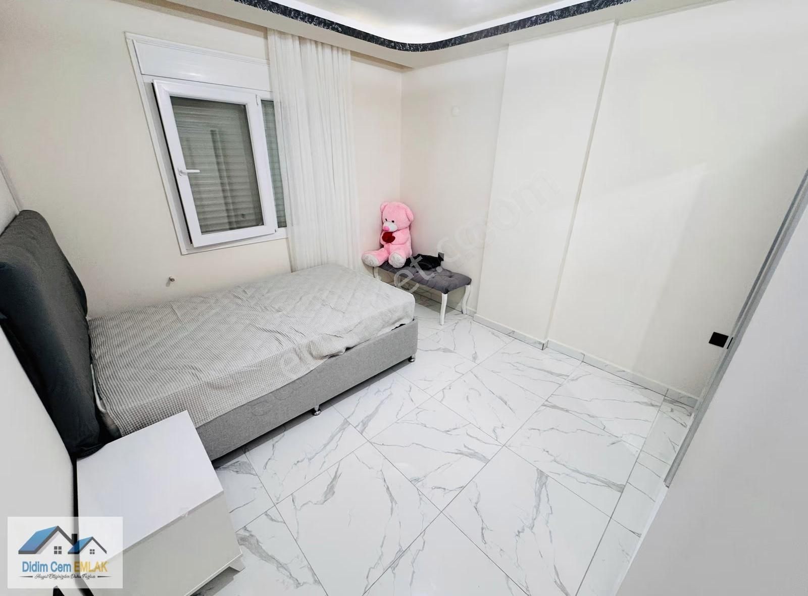 Havuzlu Lüks Ve Elit Sitede Müstakil Bahçeli 3+1 Dubleks Villa! - Görsel 18