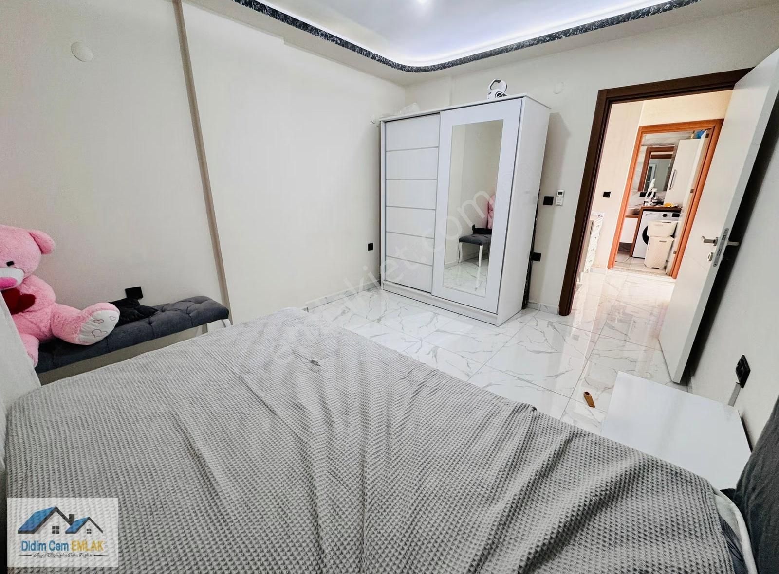 Havuzlu Lüks Ve Elit Sitede Müstakil Bahçeli 3+1 Dubleks Villa! - Görsel 2