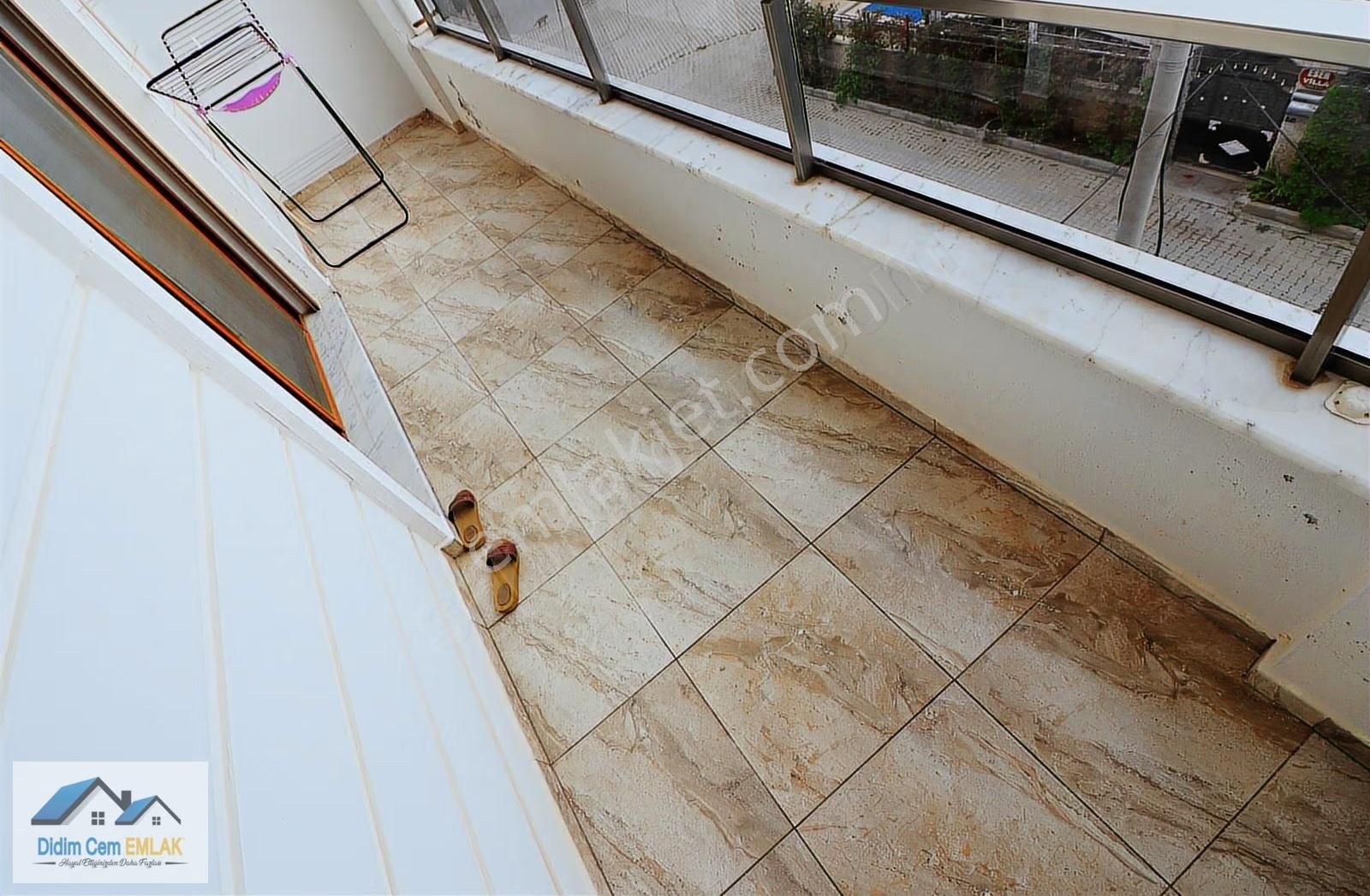 Müstakil Girişli Bahçeli Full Eşyalı Satılık 4+1 Triplex Villa - Görsel 24