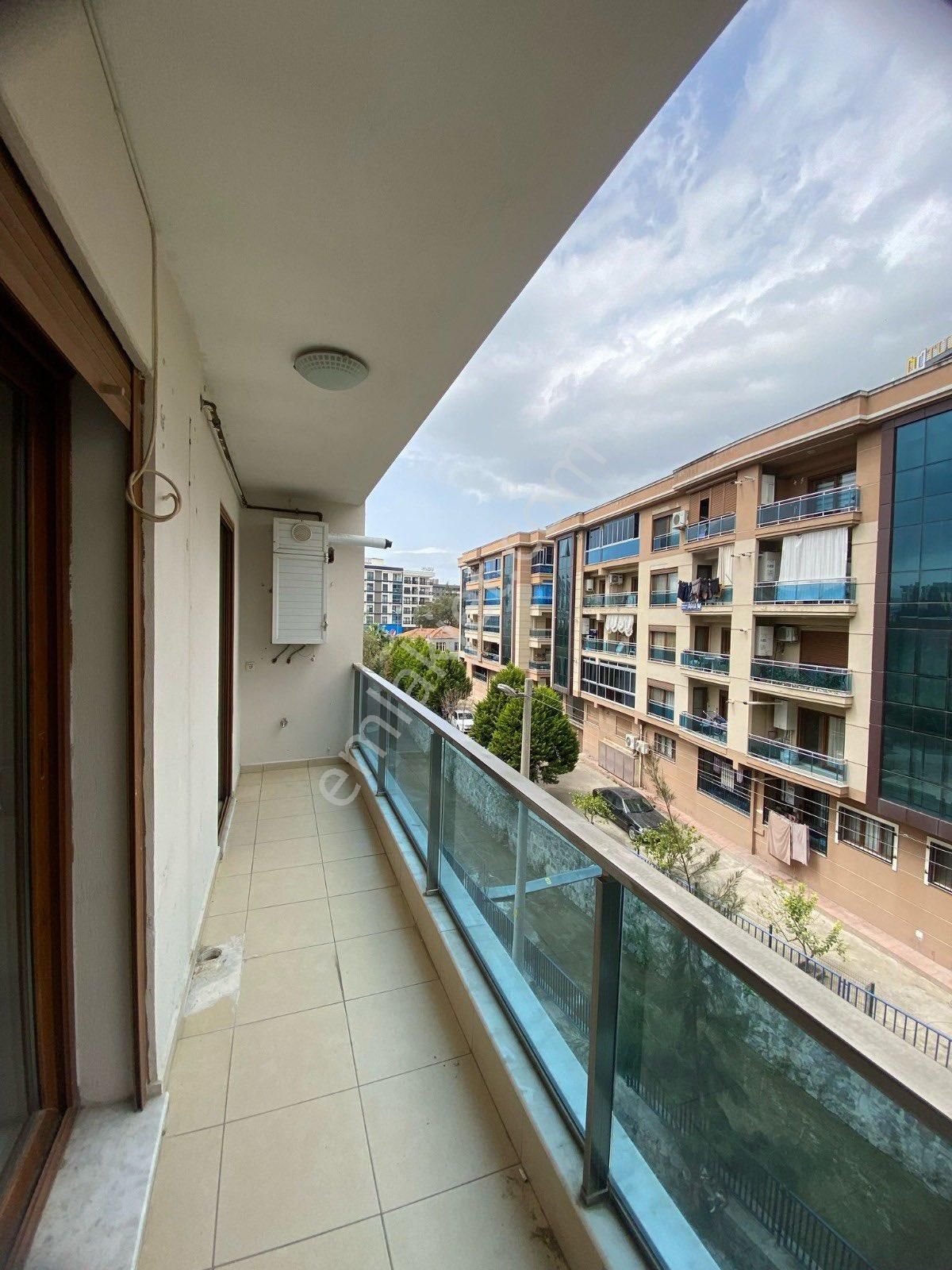 Çiğli'de 3+1 Doğalgazlı Kapalı Otoparklı Ferah Lüx Daire - Görsel 8