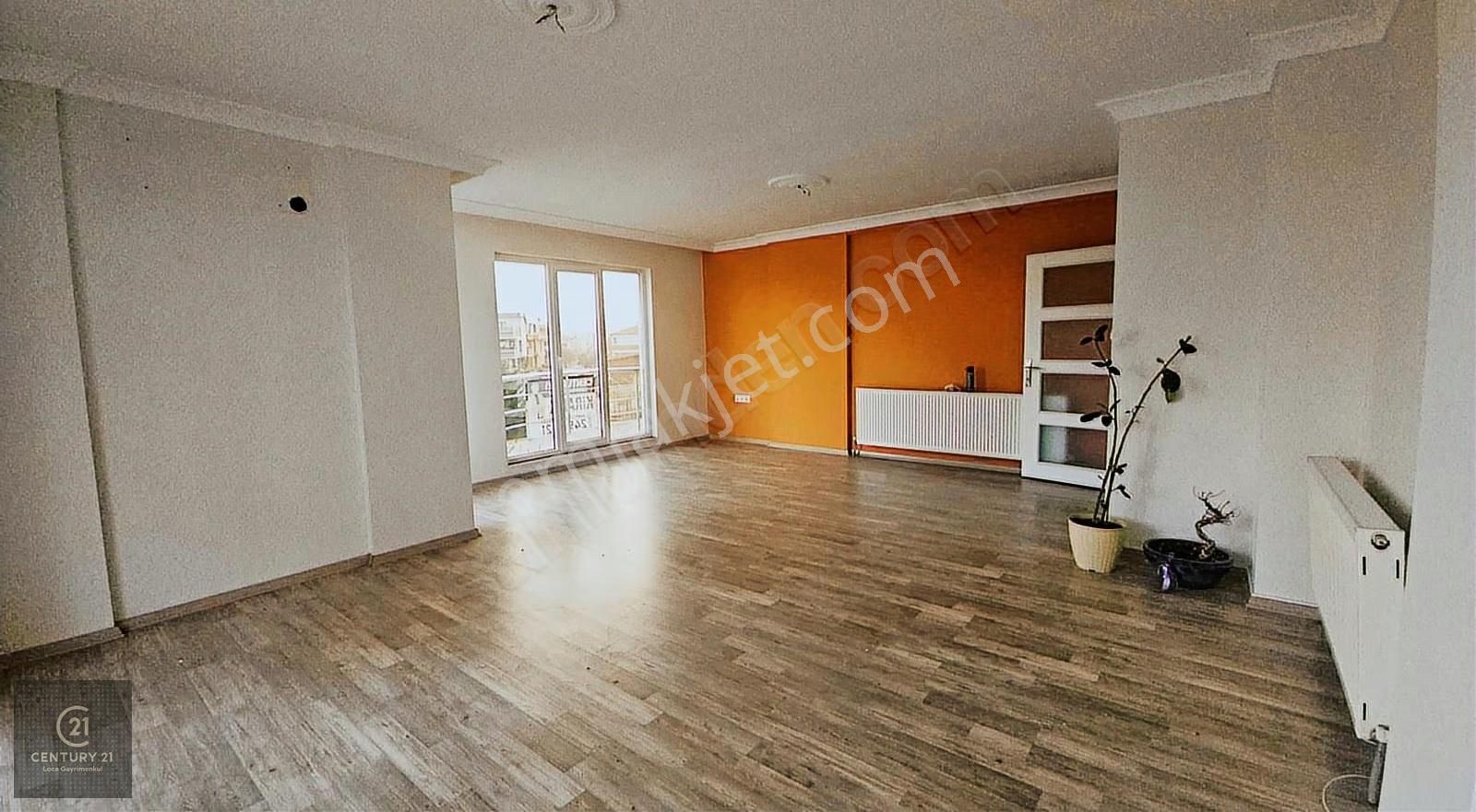 C21 Loca'dan Millet Bahçesi Manzaralı 3+1 Geniş Kiralık Daire
