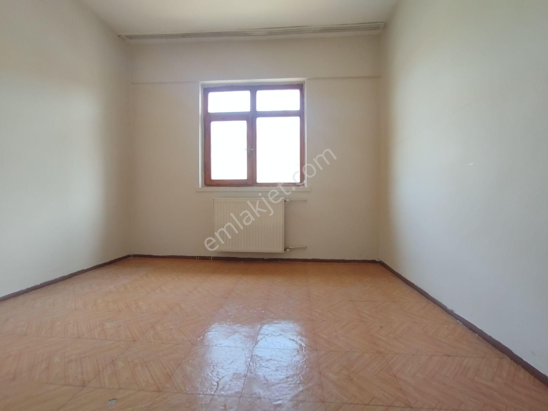 Pursaklar Kalecik Emlak'tan Hicret Camii Yakını Klasik 3+1 Daire - Görsel 14