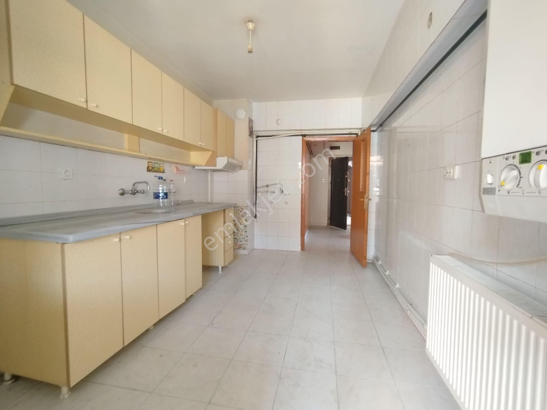 Pursaklar Kalecik Emlak'tan Hicret Camii Yakını Klasik 3+1 Daire - Görsel 4