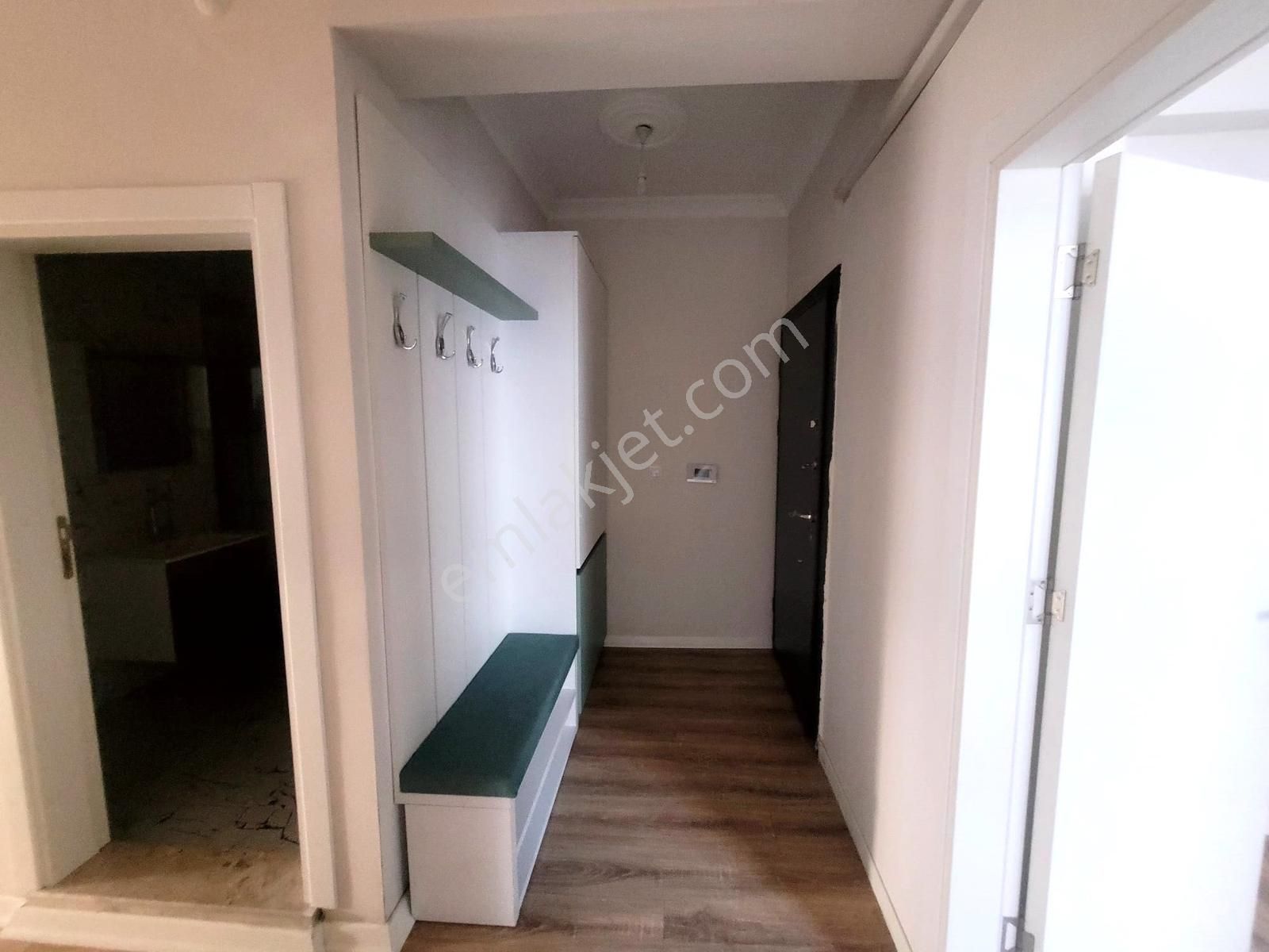 Edremit Camivasat Mah. Üçgen Park Mevkii 2+1 Ön Cephe Daire - Görsel 15