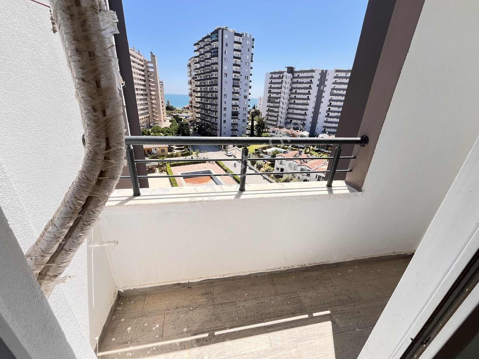 Jakuzili Ara Kat 2+1 Denize Yakın Manzaralı Havuzlu Lüks Konsept - Görsel 24