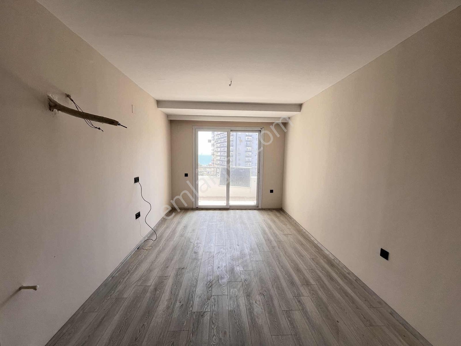 Jakuzili Ara Kat 2+1 Denize Yakın Manzaralı Havuzlu Lüks Konsept - Görsel 9