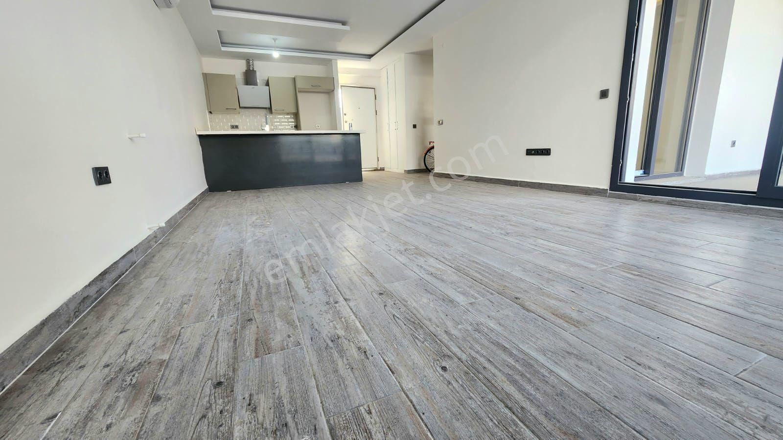 Nazilli Pazarında Satılık 2+1 Daire‎📍 Kuşadası / Karaova - Görsel 2