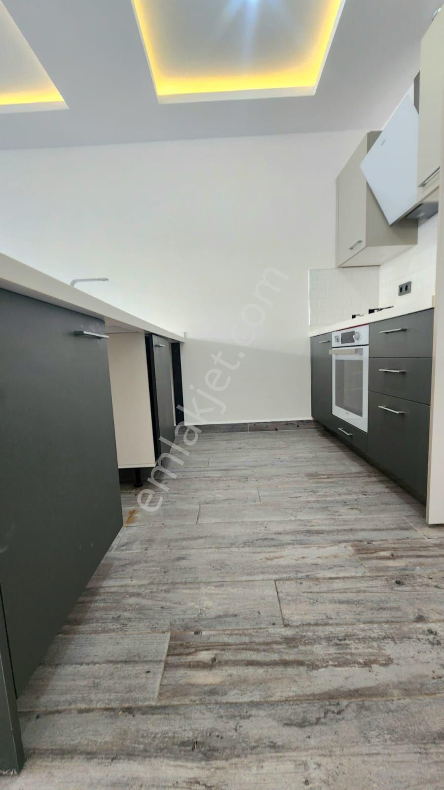 Nazilli Pazarında Satılık 2+1 Daire‎📍 Kuşadası / Karaova - Görsel 5