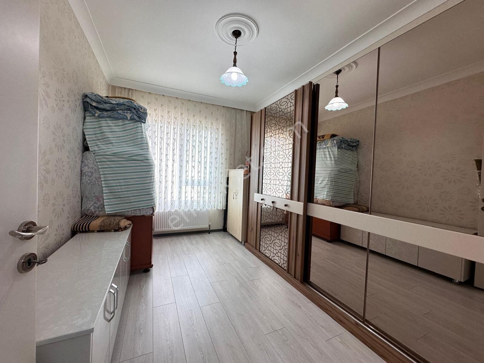 Kalecik Emlak'tan Sitede G.odalı Ebeveyn Banyolu Güney Cephe 4+1 - Görsel 14