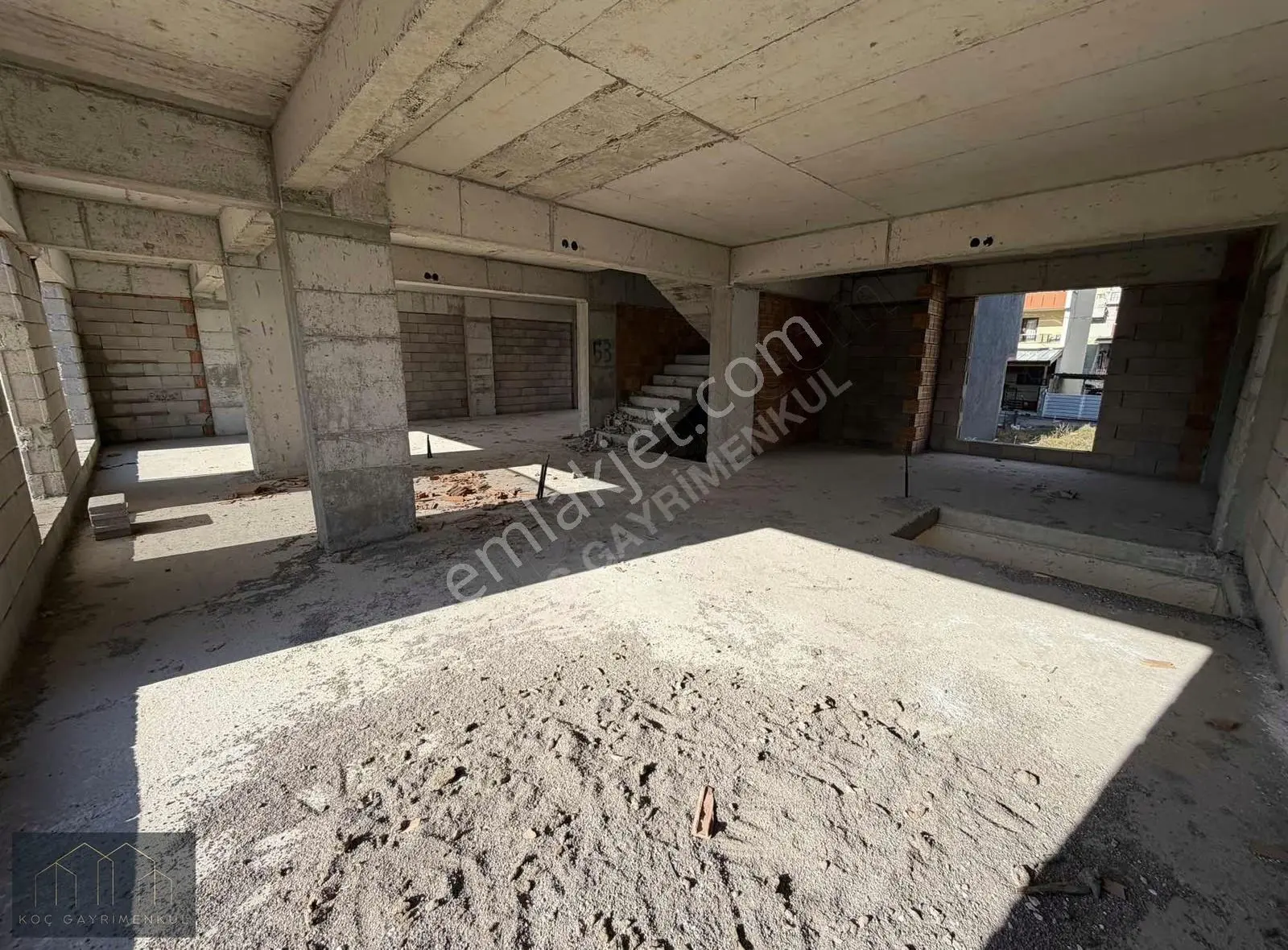 Eryaman Güzelkent Mh. Çift Parsel Natamam 324m2 Satılık Arsa - Görsel 3