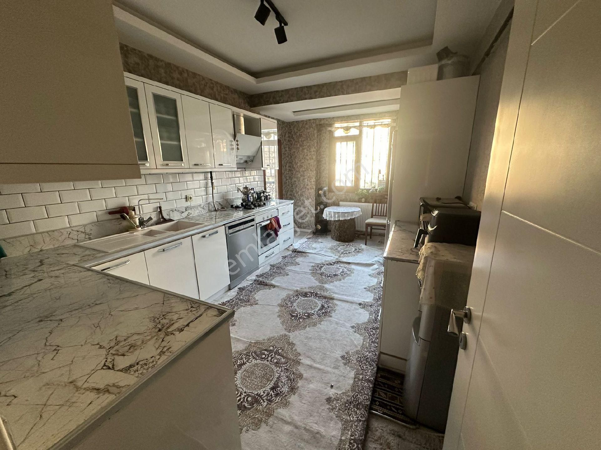 İmambakır Harika Konumlu 4+1 Köşe Başı Ara Kat Daire - Görsel 13