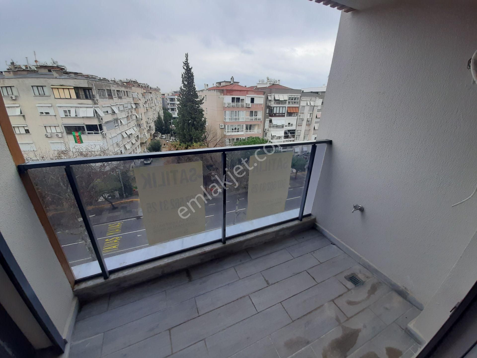 Karşıyaka Girne Bulvarı Üzerinde Sıfır Asansörlü Otoparklı Satılık Daire - Görsel 10