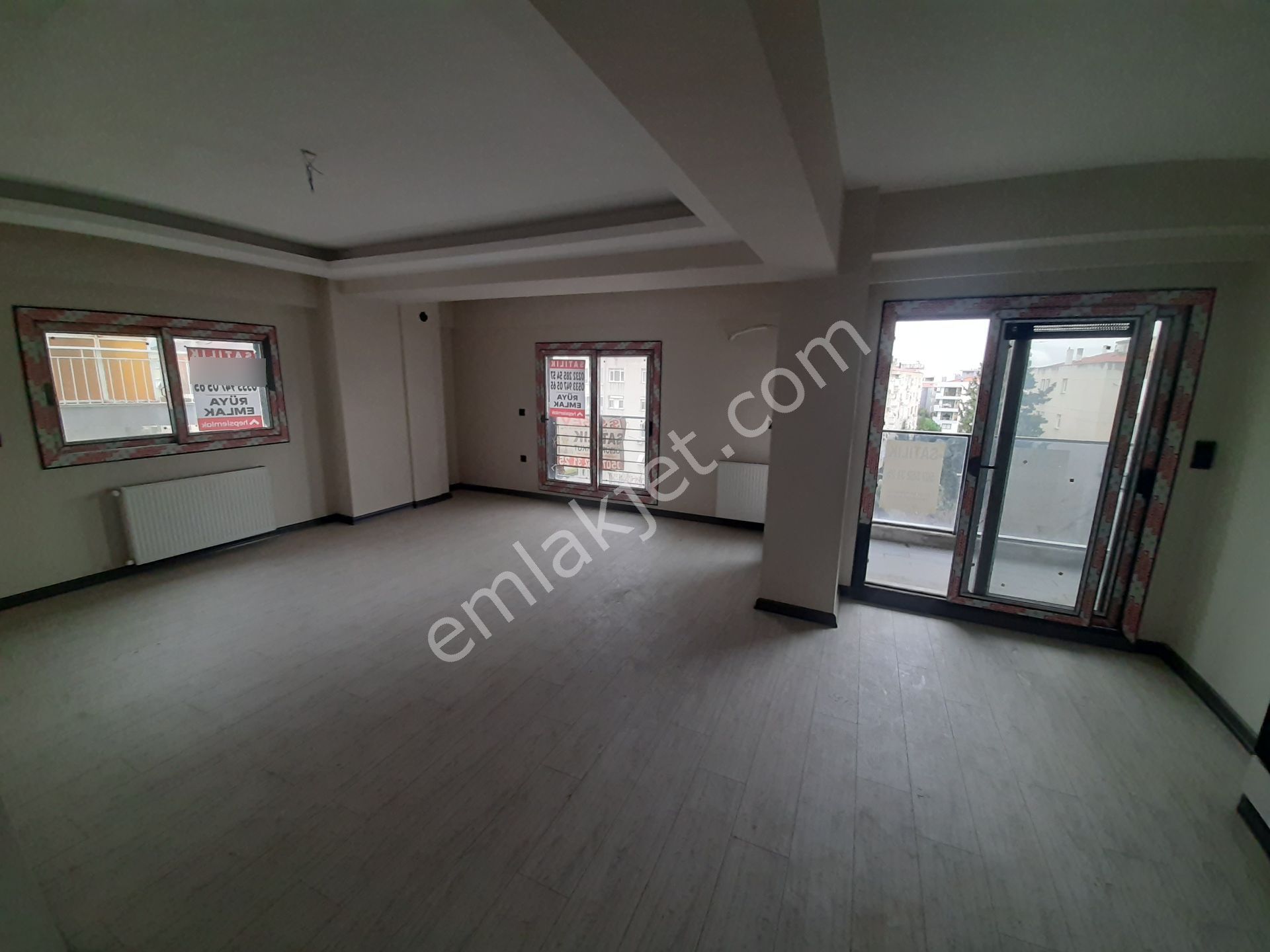 Karşıyaka Girne Bulvarı Üzerinde Sıfır Asansörlü Otoparklı Satılık Daire - Görsel 2