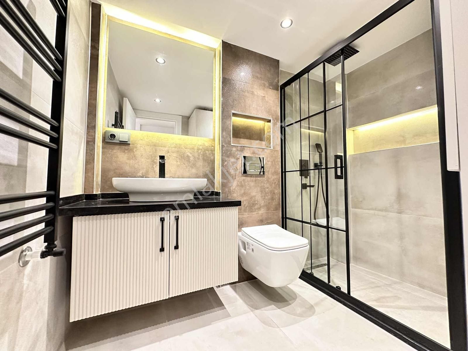 Balçova Çınar Sokak'ta 3+1 110 M2 Ultra Lüx Daire - Görsel 21