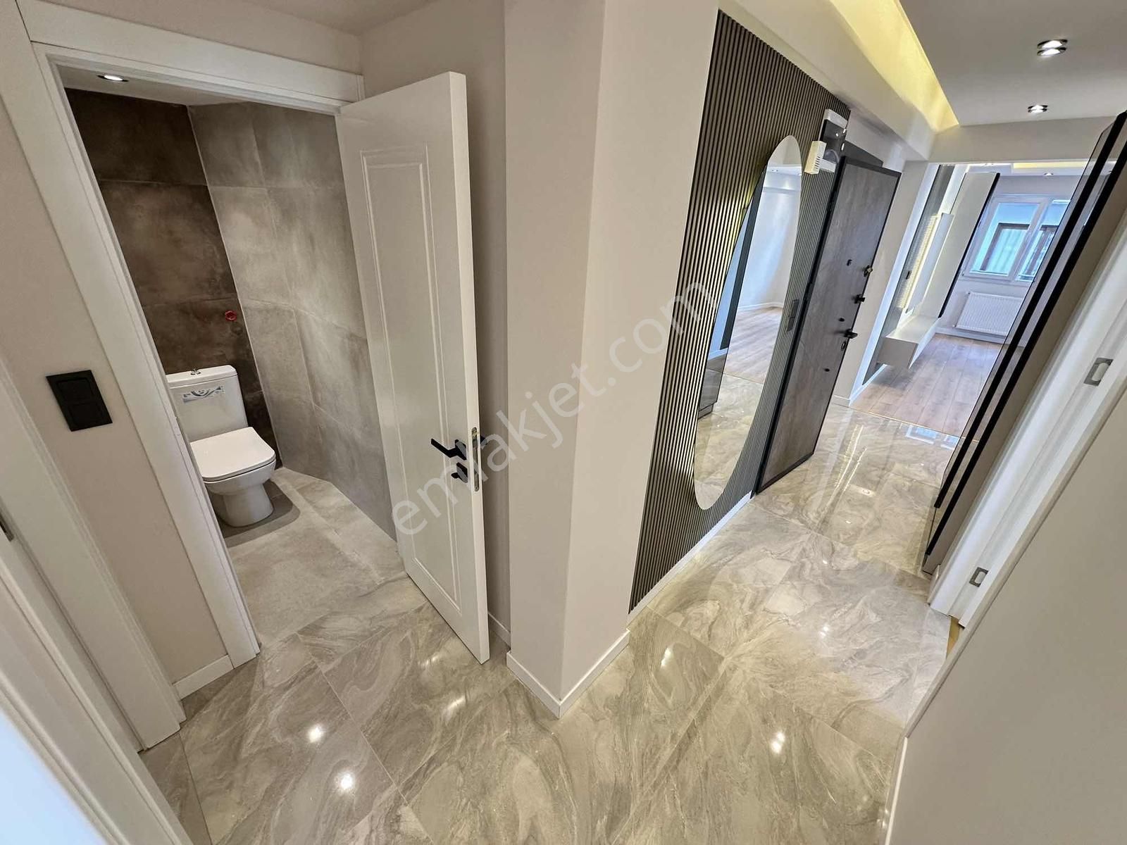 Balçova Çınar Sokak'ta 3+1 110 M2 Ultra Lüx Daire - Görsel 10