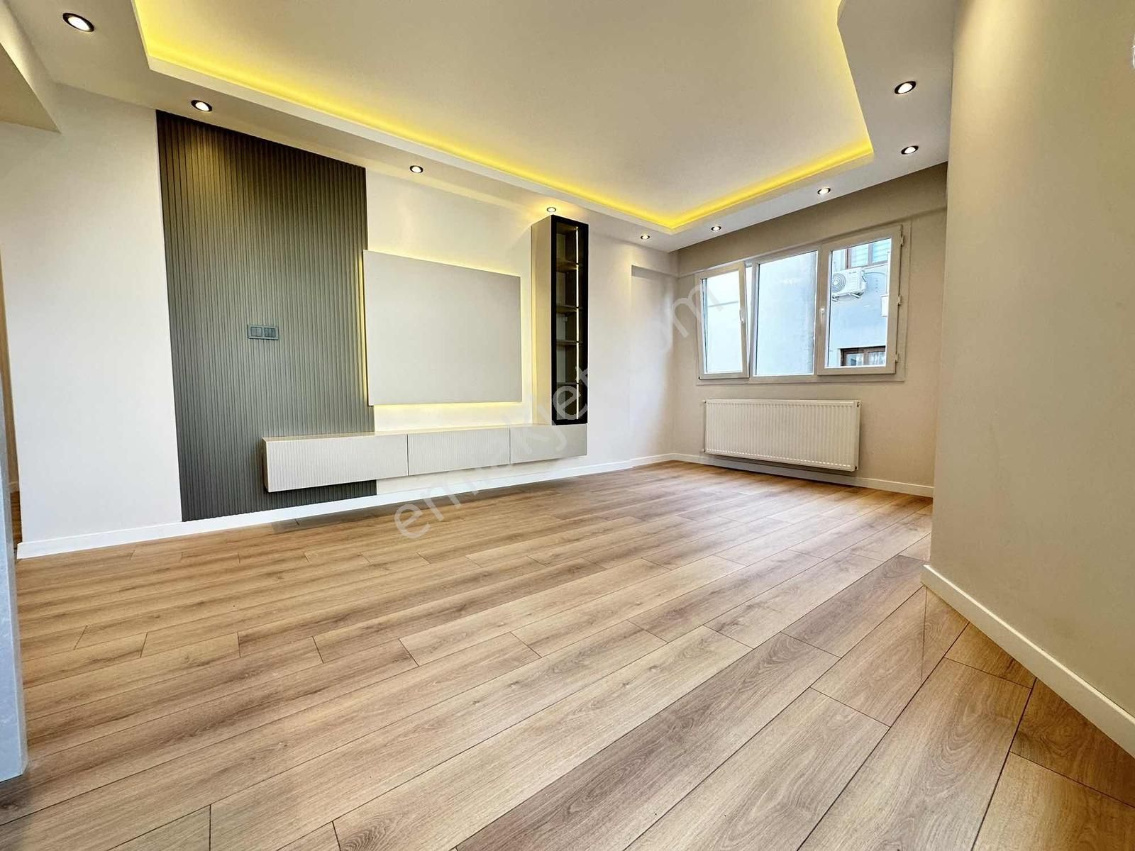 Balçova Çınar Sokak'ta 3+1 110 M2 Ultra Lüx Daire - Görsel 14