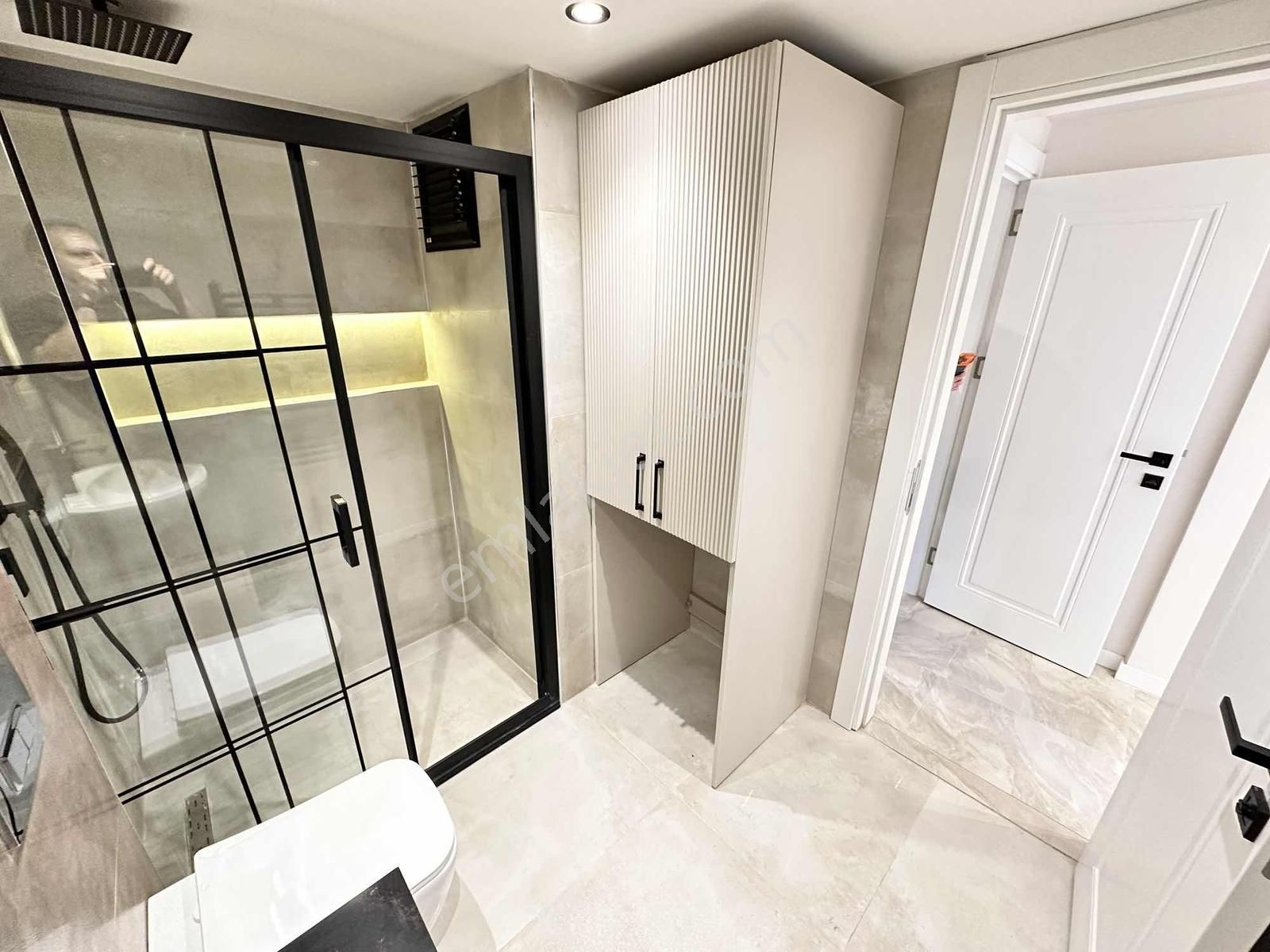 Balçova Çınar Sokak'ta 3+1 110 M2 Ultra Lüx Daire - Görsel 12