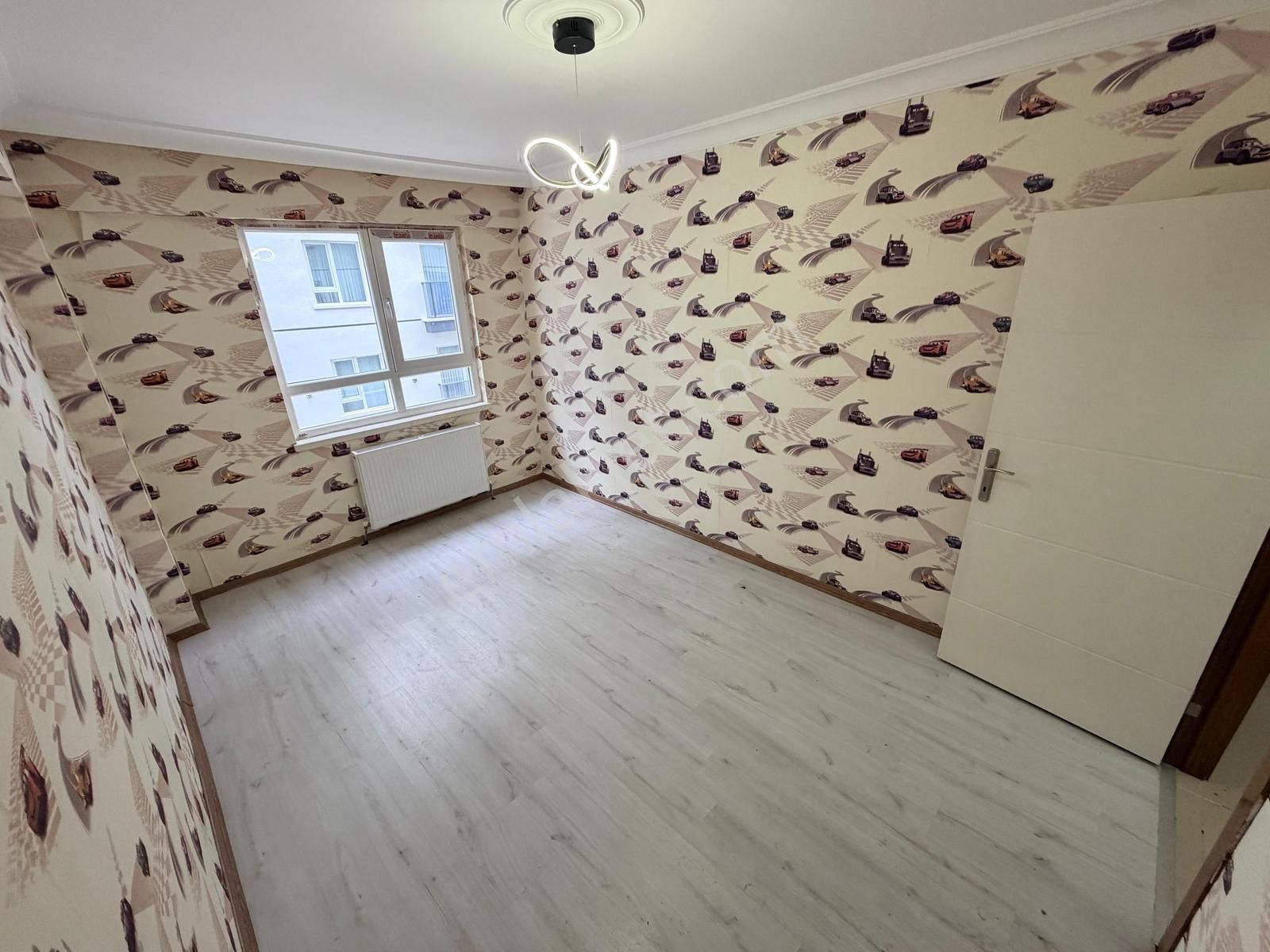 Keçiören De 3+1 Kat Konumlu Teras Balkonlu Cadde Yakını Daire - Görsel 12