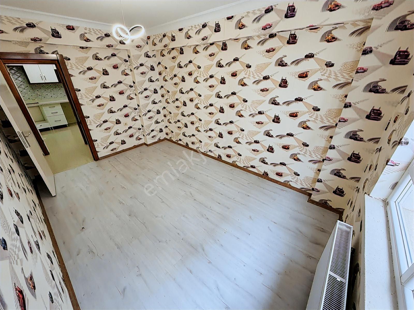 Keçiören De 3+1 Kat Konumlu Teras Balkonlu Cadde Yakını Daire - Görsel 13