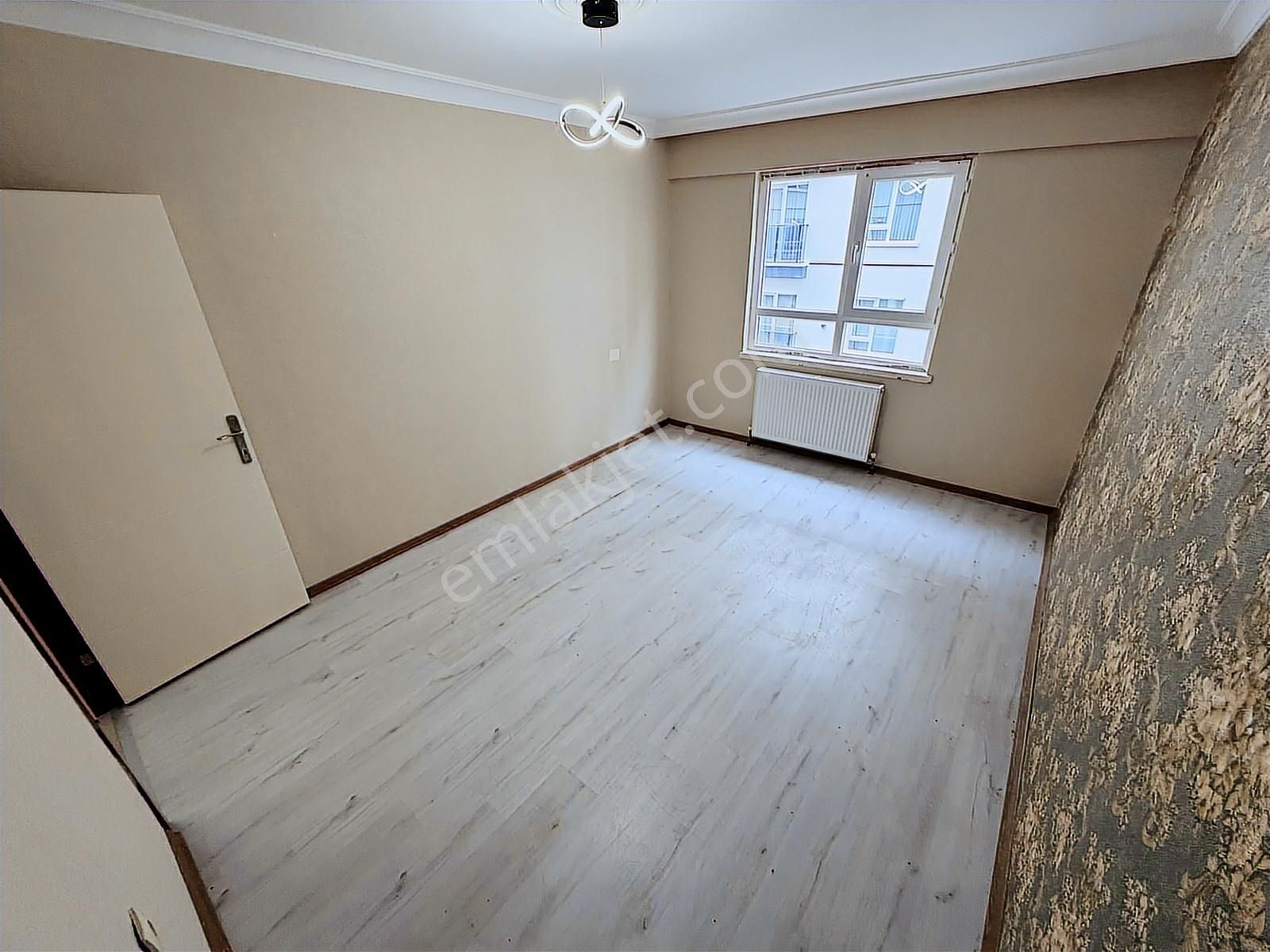 Keçiören De 3+1 Kat Konumlu Teras Balkonlu Cadde Yakını Daire - Görsel 9