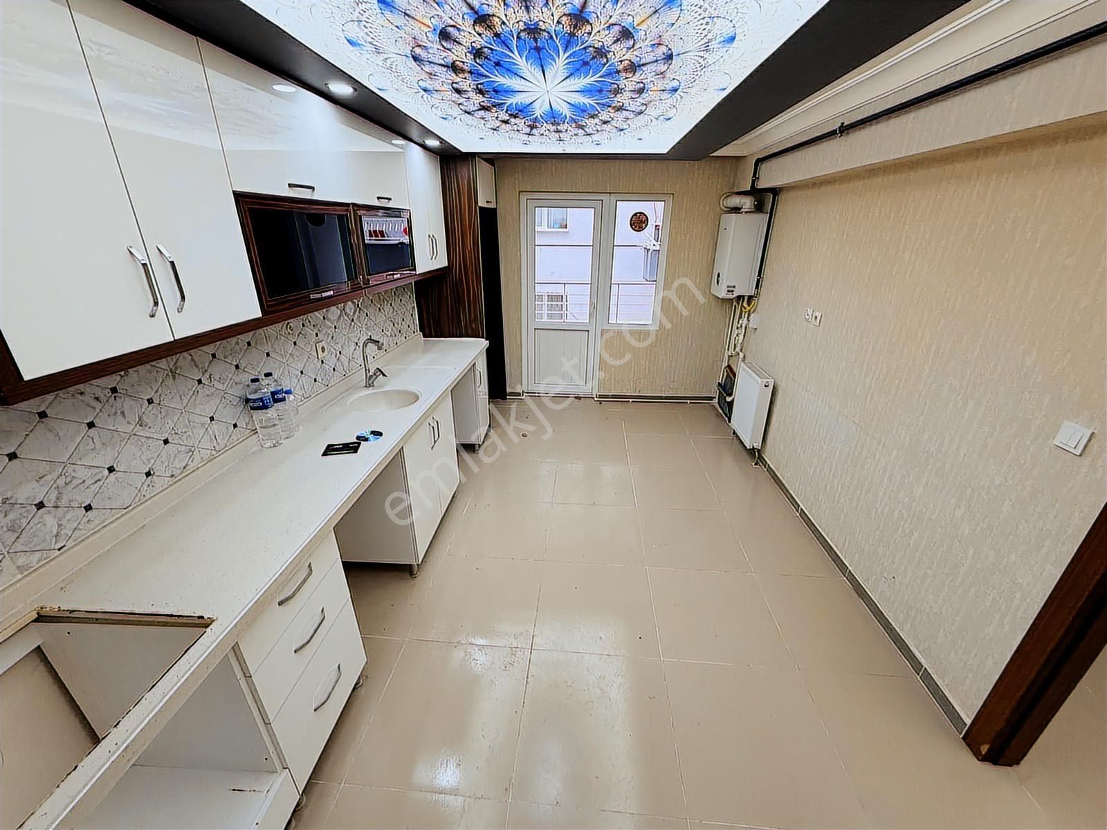 Keçiören De 3+1 Kat Konumlu Teras Balkonlu Cadde Yakını Daire - Görsel 18