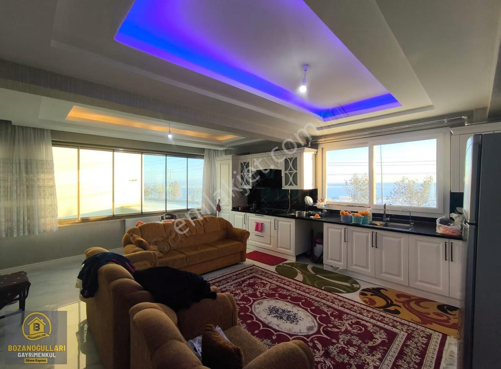Siverek Cad. Otobüs Güzergahında 3 Yaşında 3+1 Satılık Daire