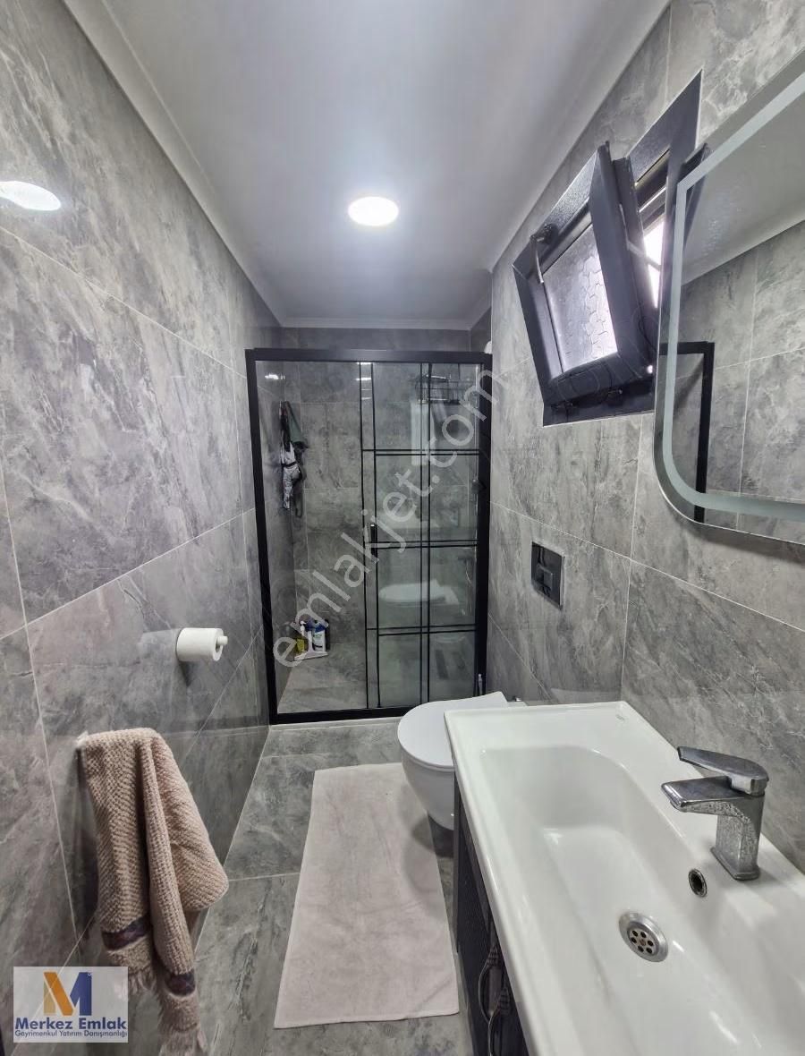 Merkez'den 3+1 Üç Cephesi Bahçeli Satılık Villa - Görsel 16